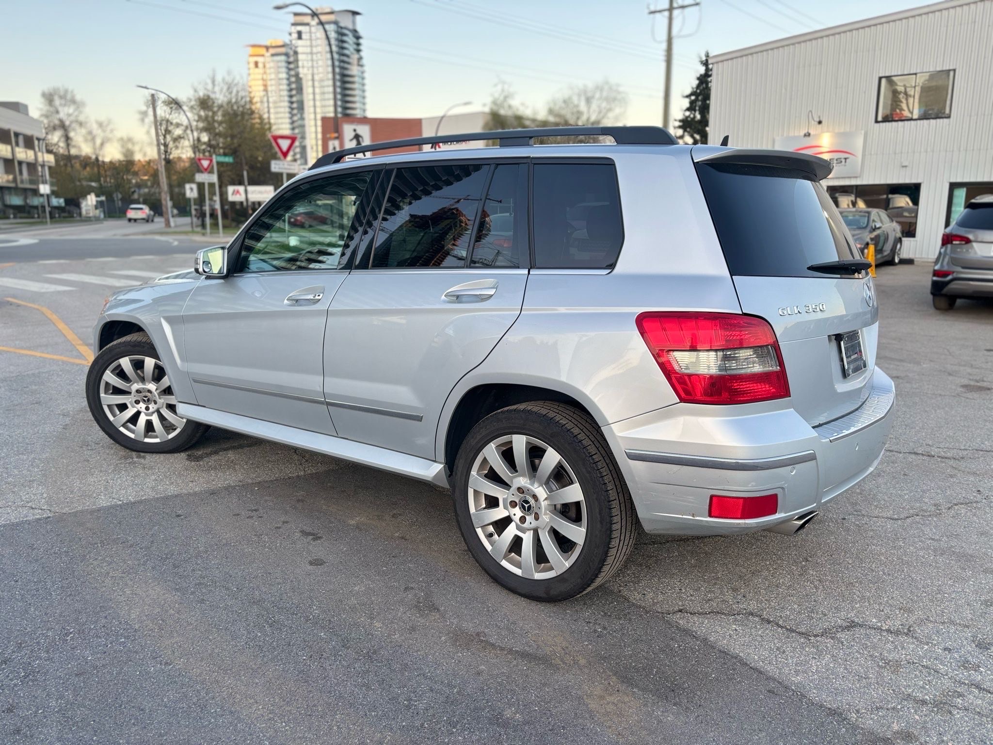 /canwestautoinc/2010-Mercedes-Benz-GLK-Class-19839124019171317.jpg