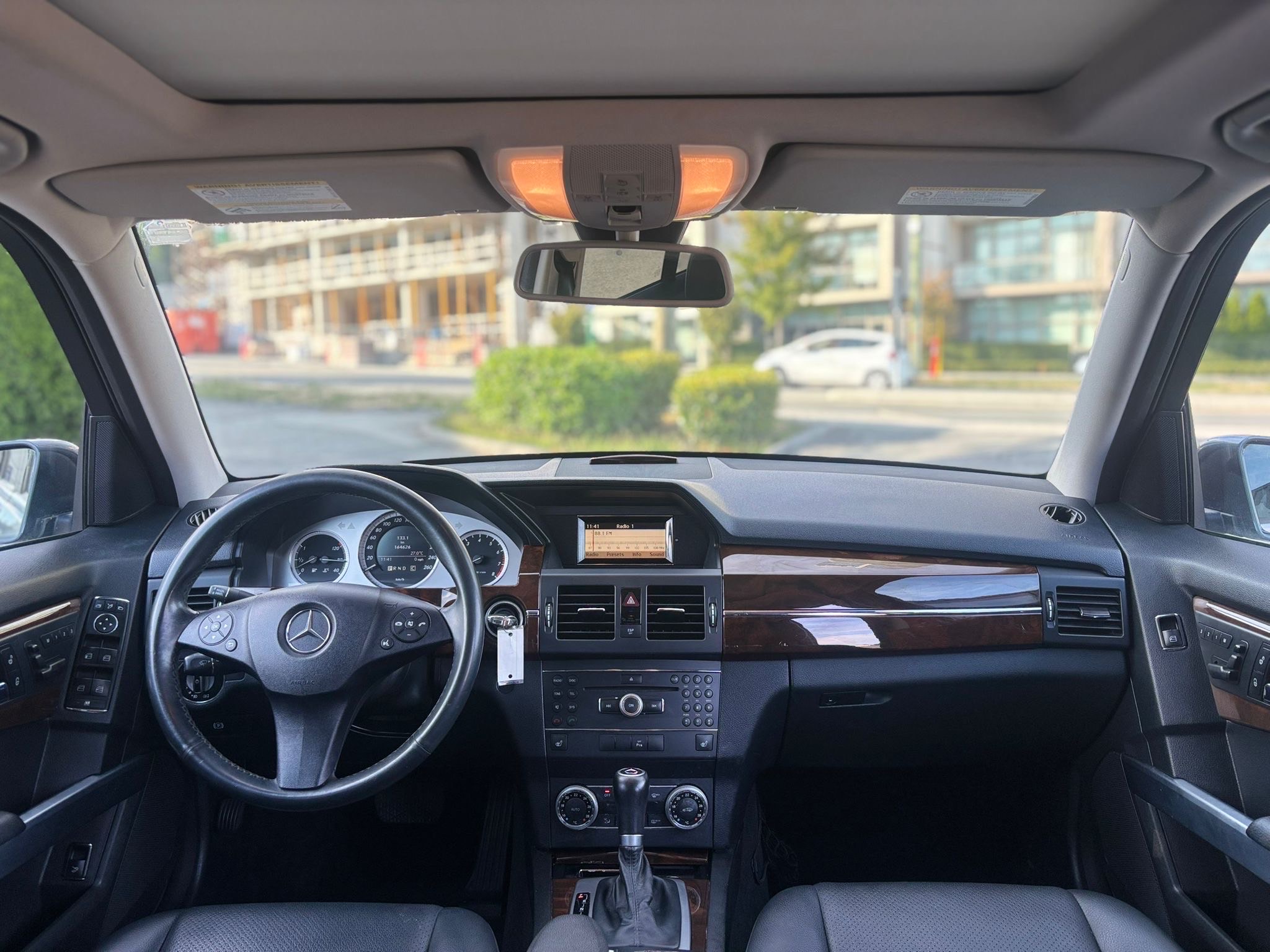 /canwestautoinc/2010-Mercedes-Benz-GLK-Class-24020930481712588.jpg