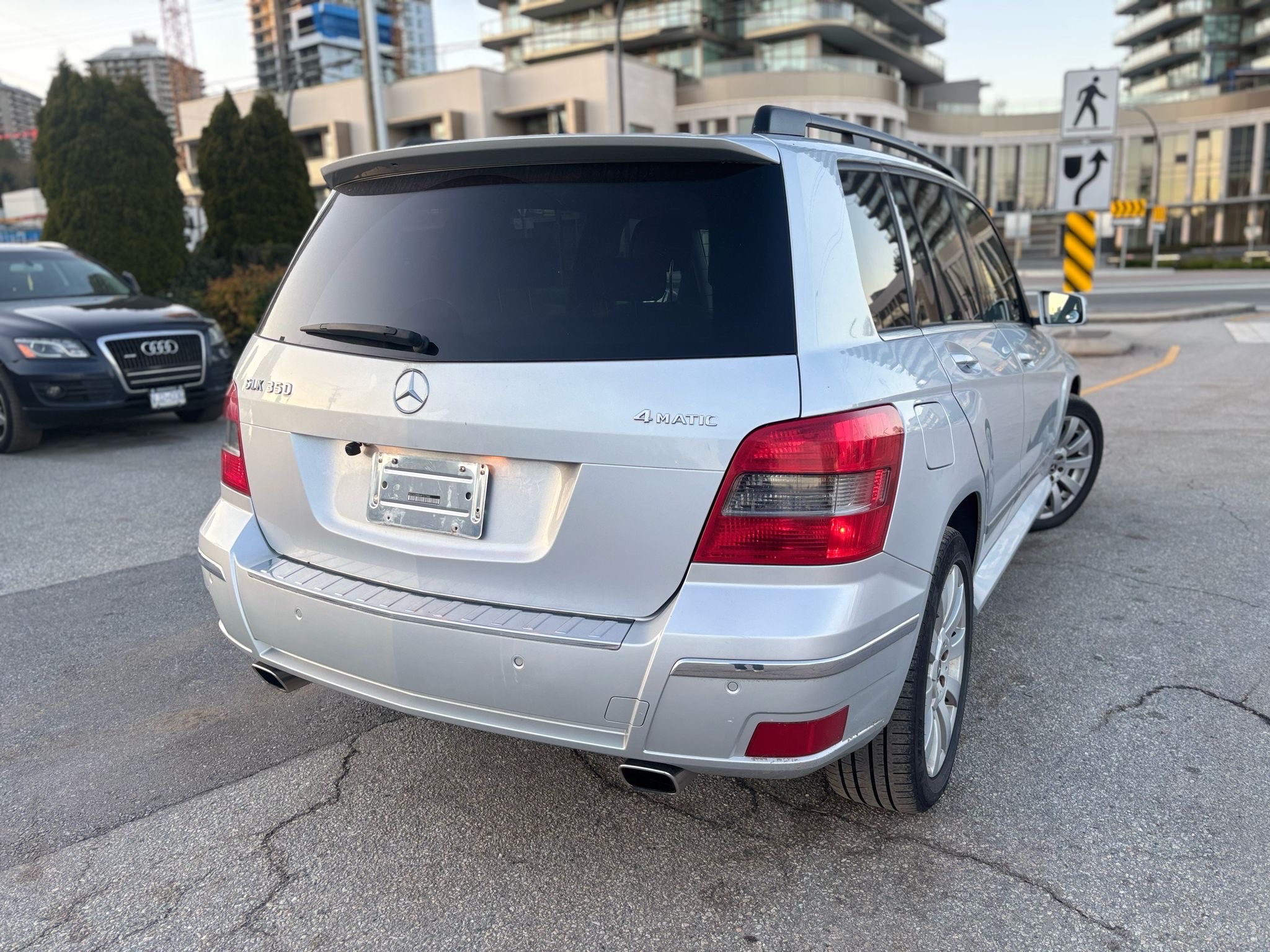 /canwestautoinc/2010-Mercedes-Benz-GLK-Class-7390000615908228.jpg
