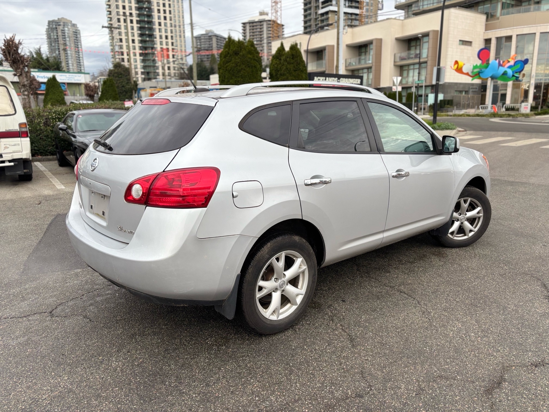 /canwestautoinc/2010-Nissan-Rogue-14195245025990277.jpg