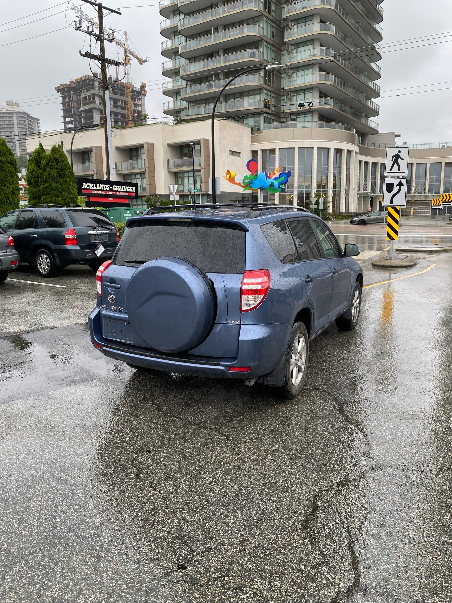 /canwestautoinc/2010-Toyota-RAV4-09409943134596976.jpg
