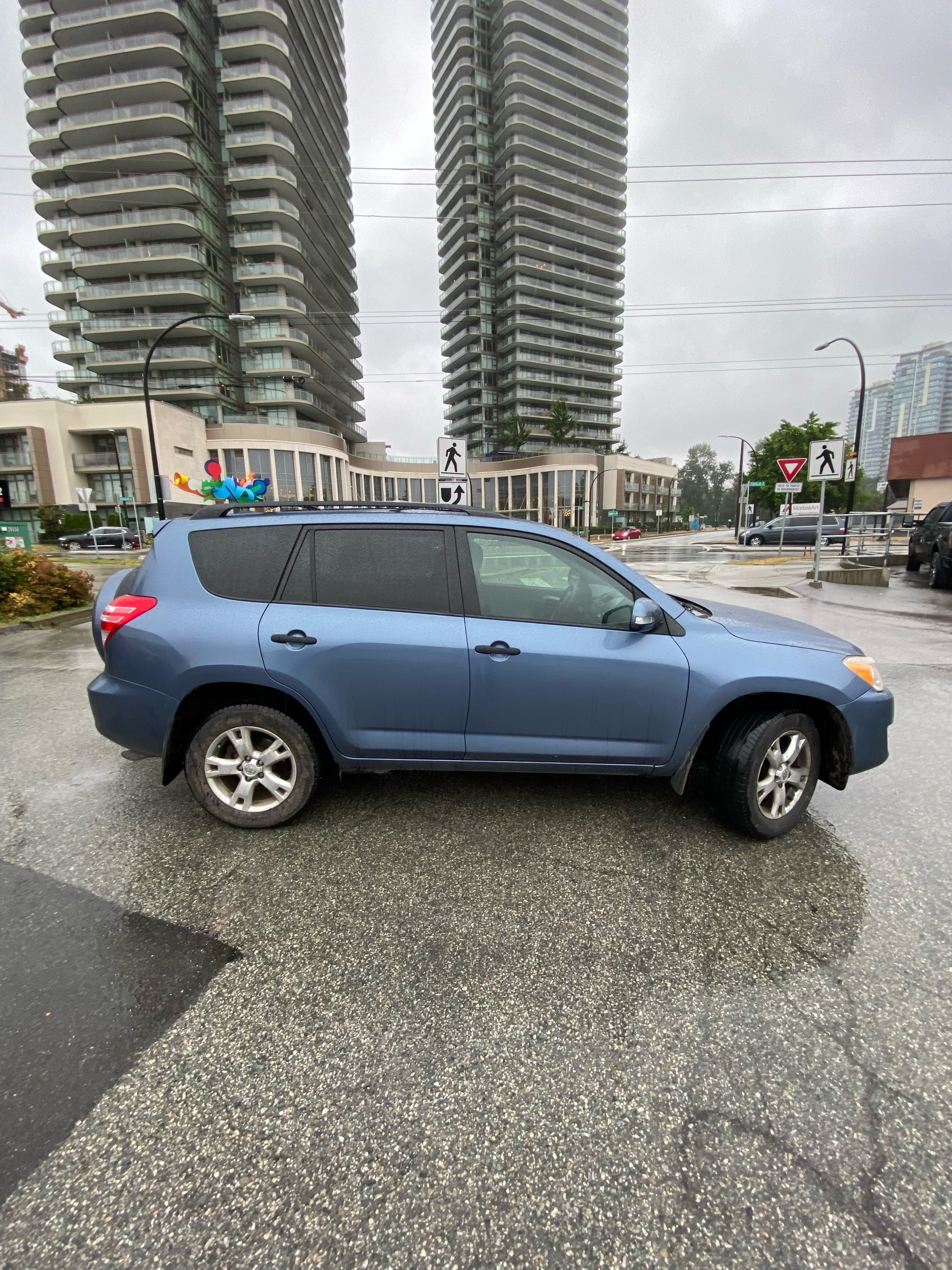 /canwestautoinc/2010-Toyota-RAV4-8377908916327441.jpg