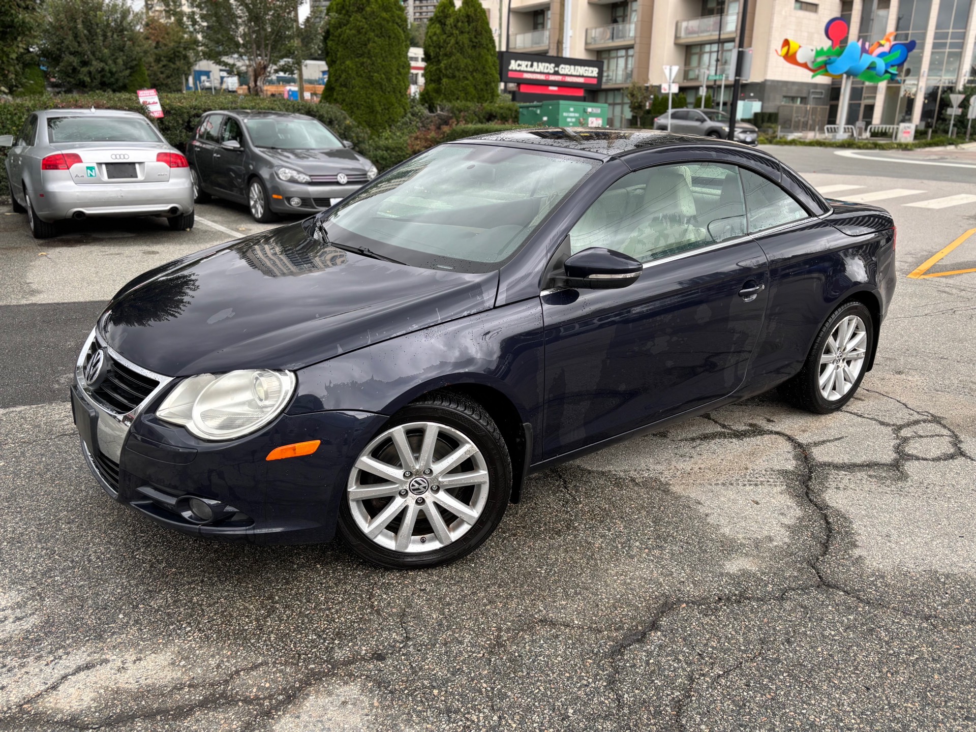 /canwestautoinc/2010-Volkswagen-Eos-22291868346175803.jpg