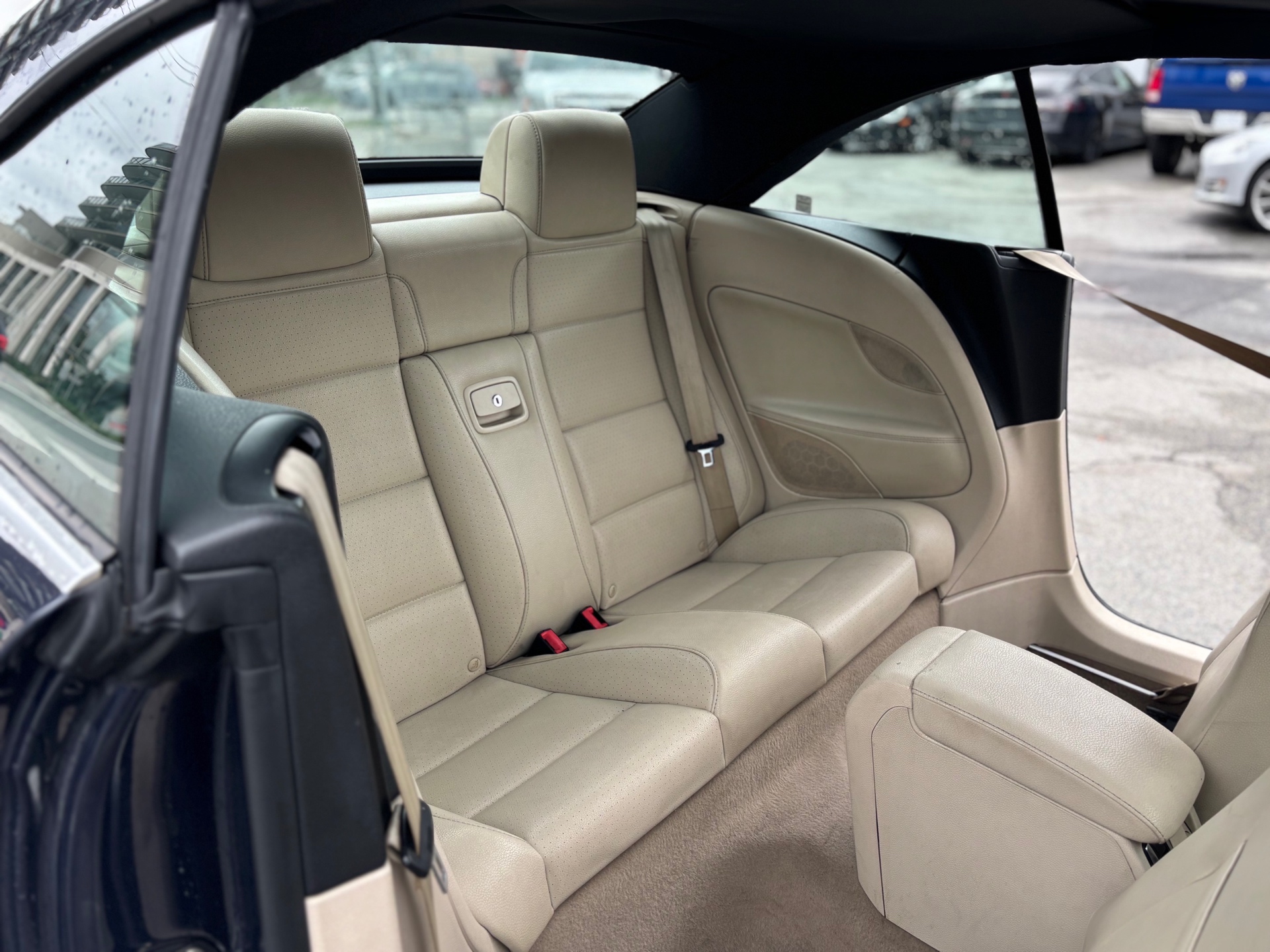 /canwestautoinc/2010-Volkswagen-Eos-2852952344926696.jpg