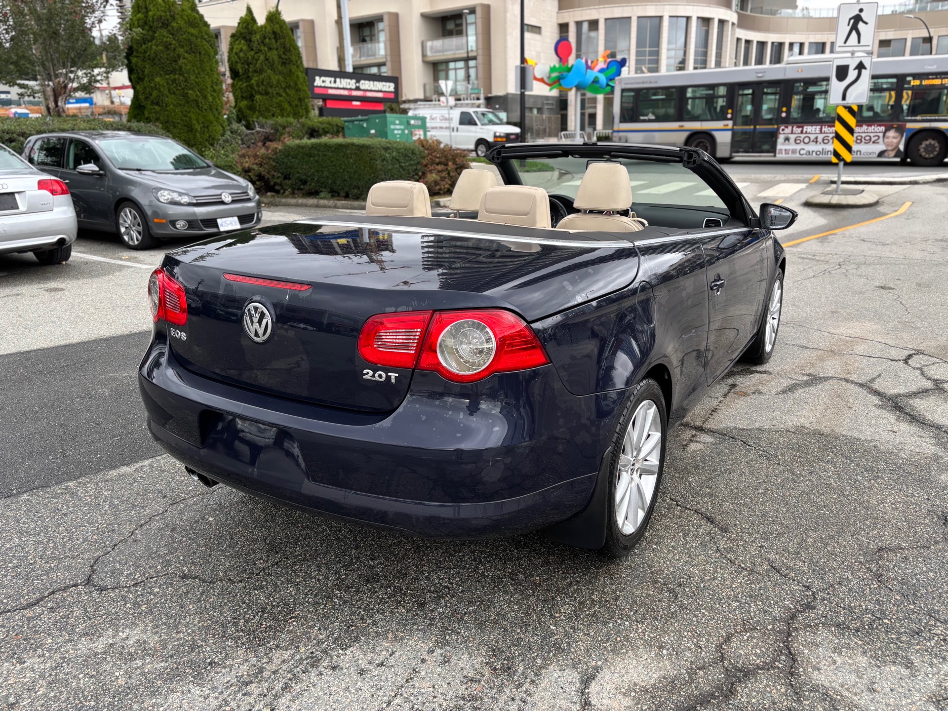 /canwestautoinc/2010-Volkswagen-Eos-862174172358017.jpg