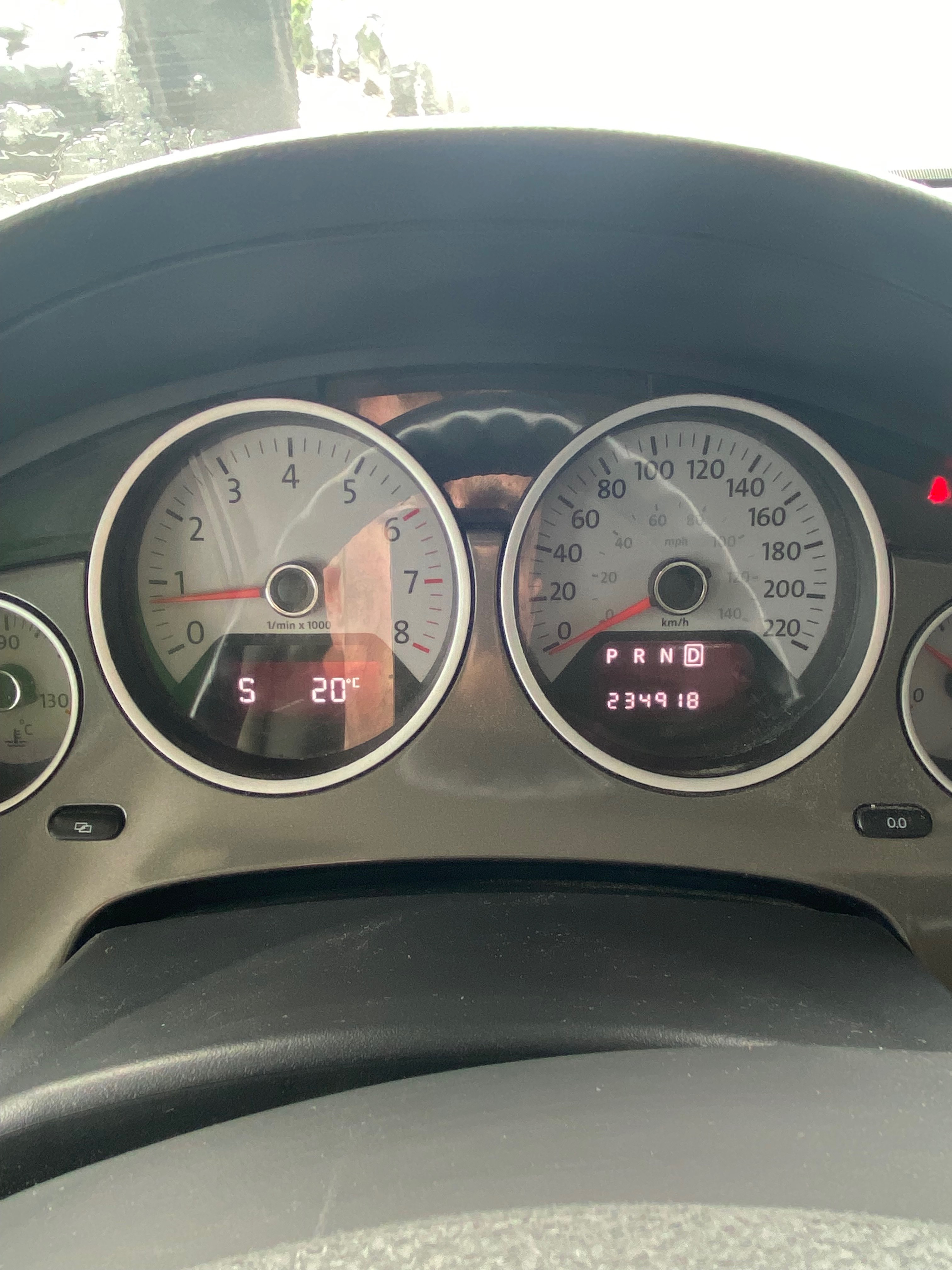 /canwestautoinc/2010-Volkswagen-Routan-7318696157710747.jpg