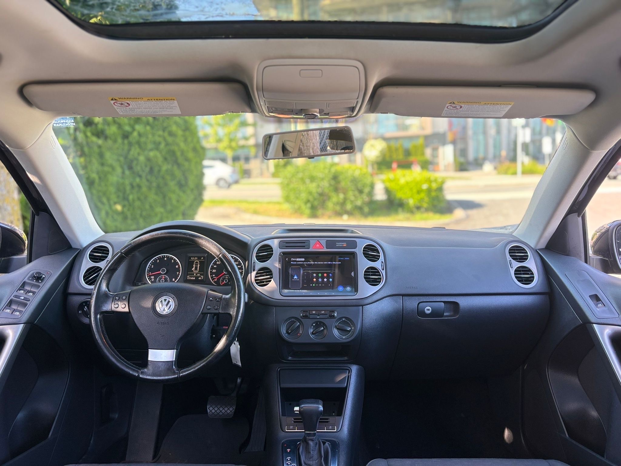/canwestautoinc/2010-Volkswagen-Tiguan-7872110473534948.jpg