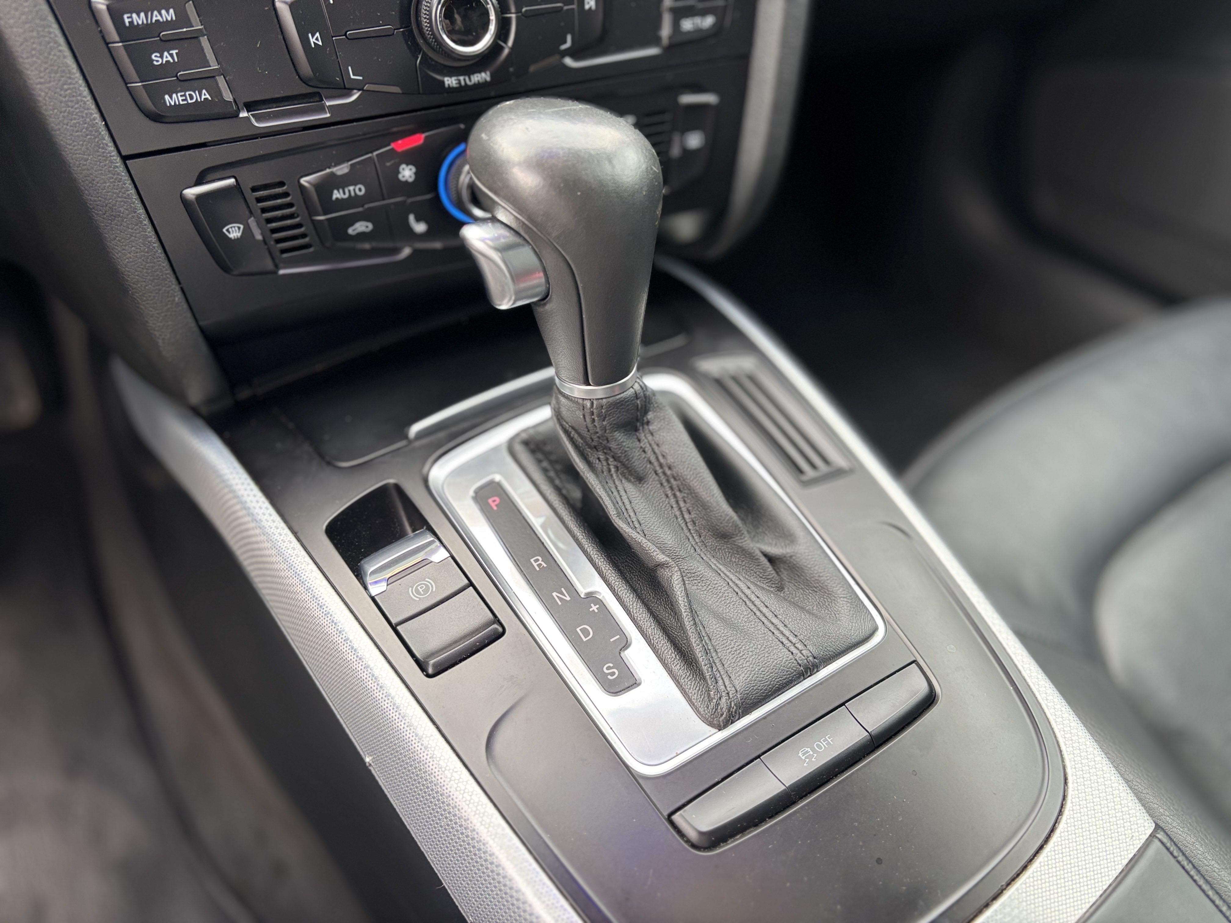 /canwestautoinc/2011-Audi-A4-43558267668267625.jpg
