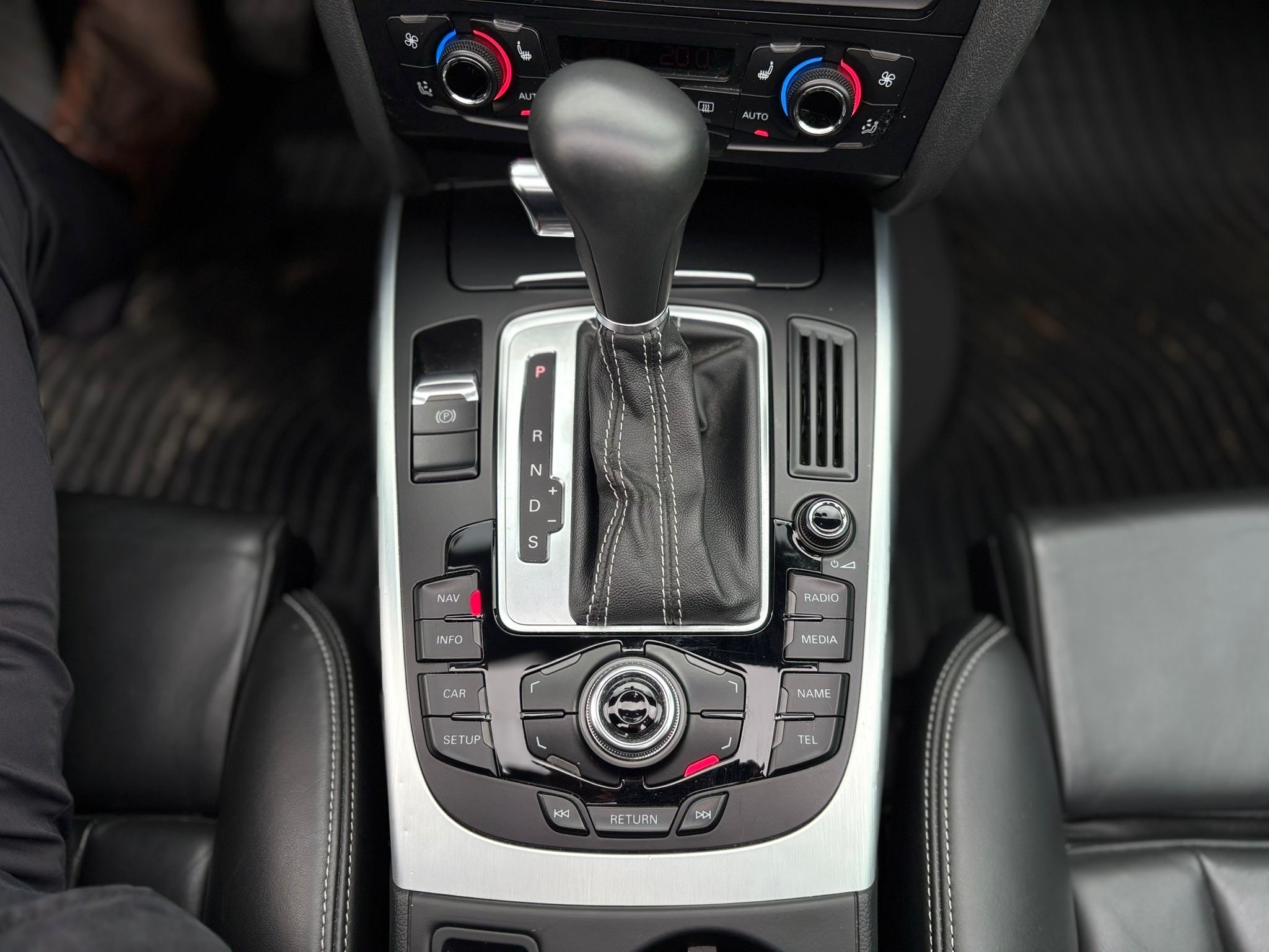 /canwestautoinc/2011-Audi-S5-7235317172486633.jpg
