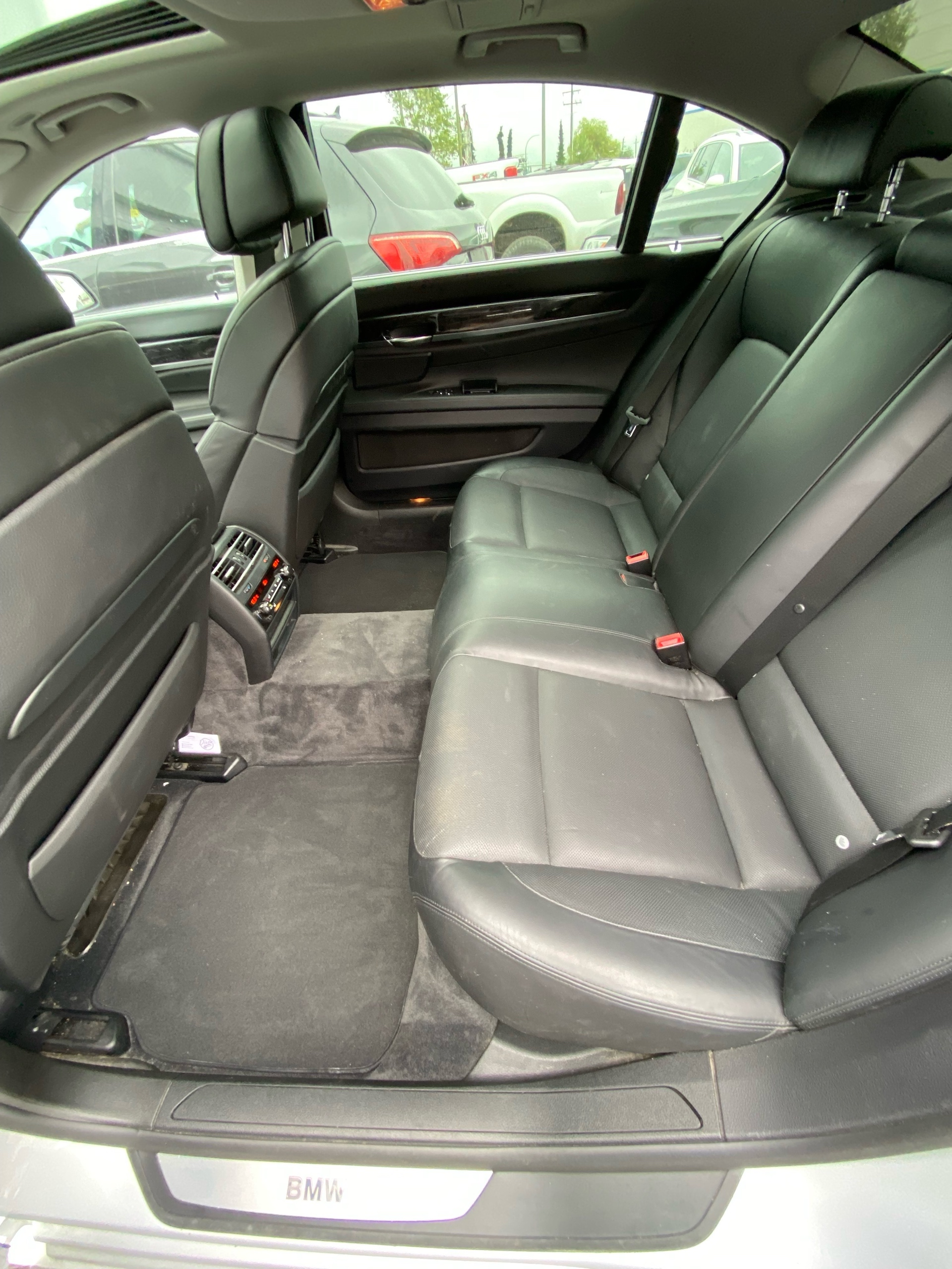 /canwestautoinc/2011-BMW-7Series-9032670120154167.jpg