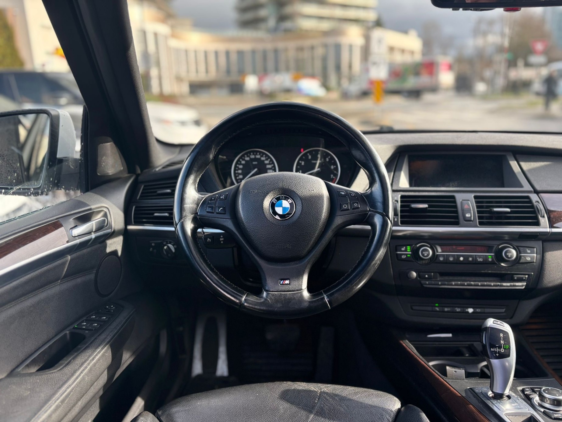 /canwestautoinc/2011-BMW-X5-058834246078779184.jpg