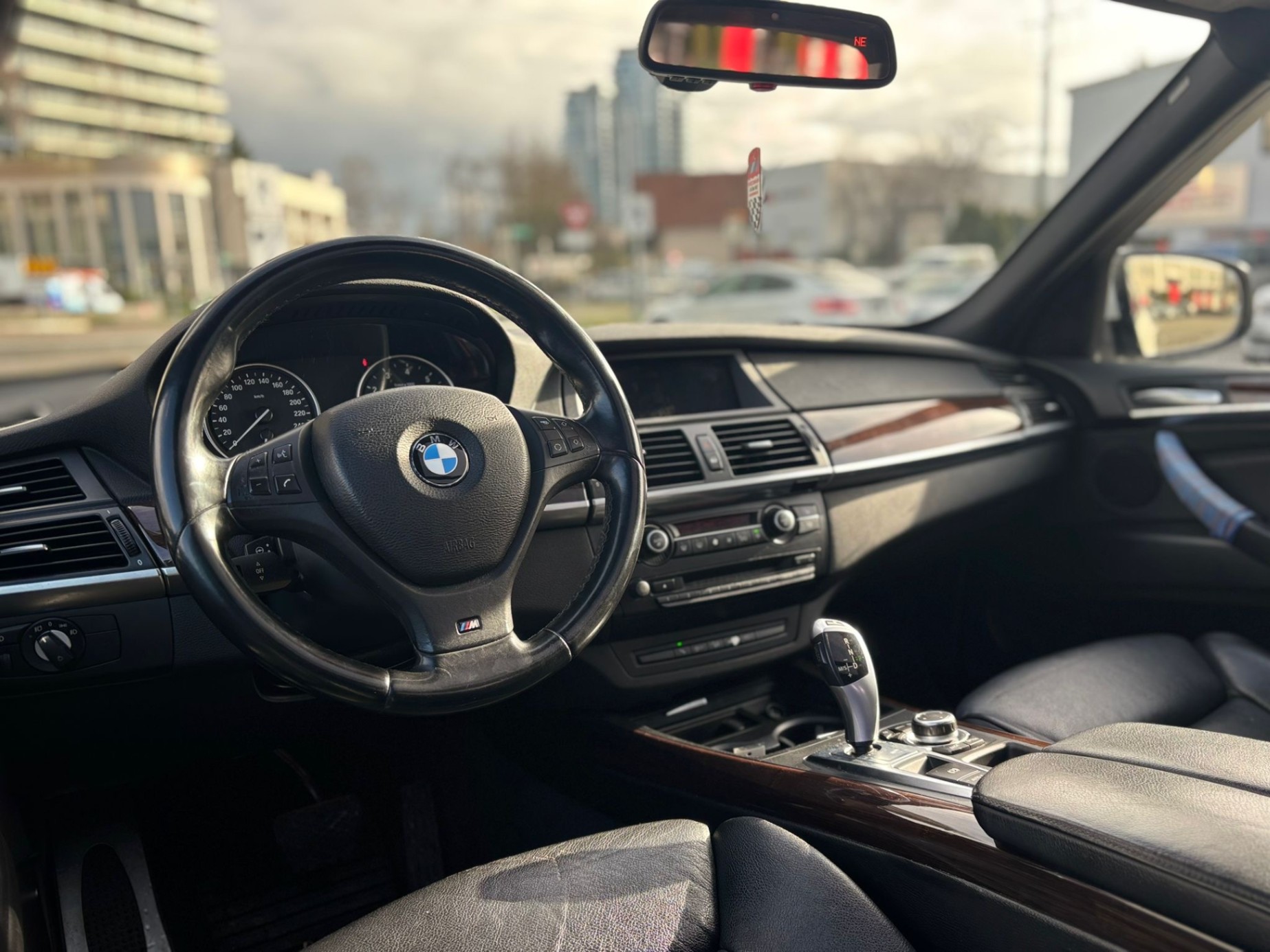 /canwestautoinc/2011-BMW-X5-33608186115347394.jpg