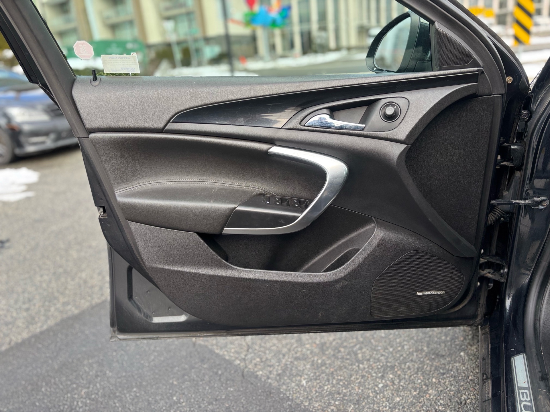/canwestautoinc/2011-Buick-Regal-21756898462262342.jpg