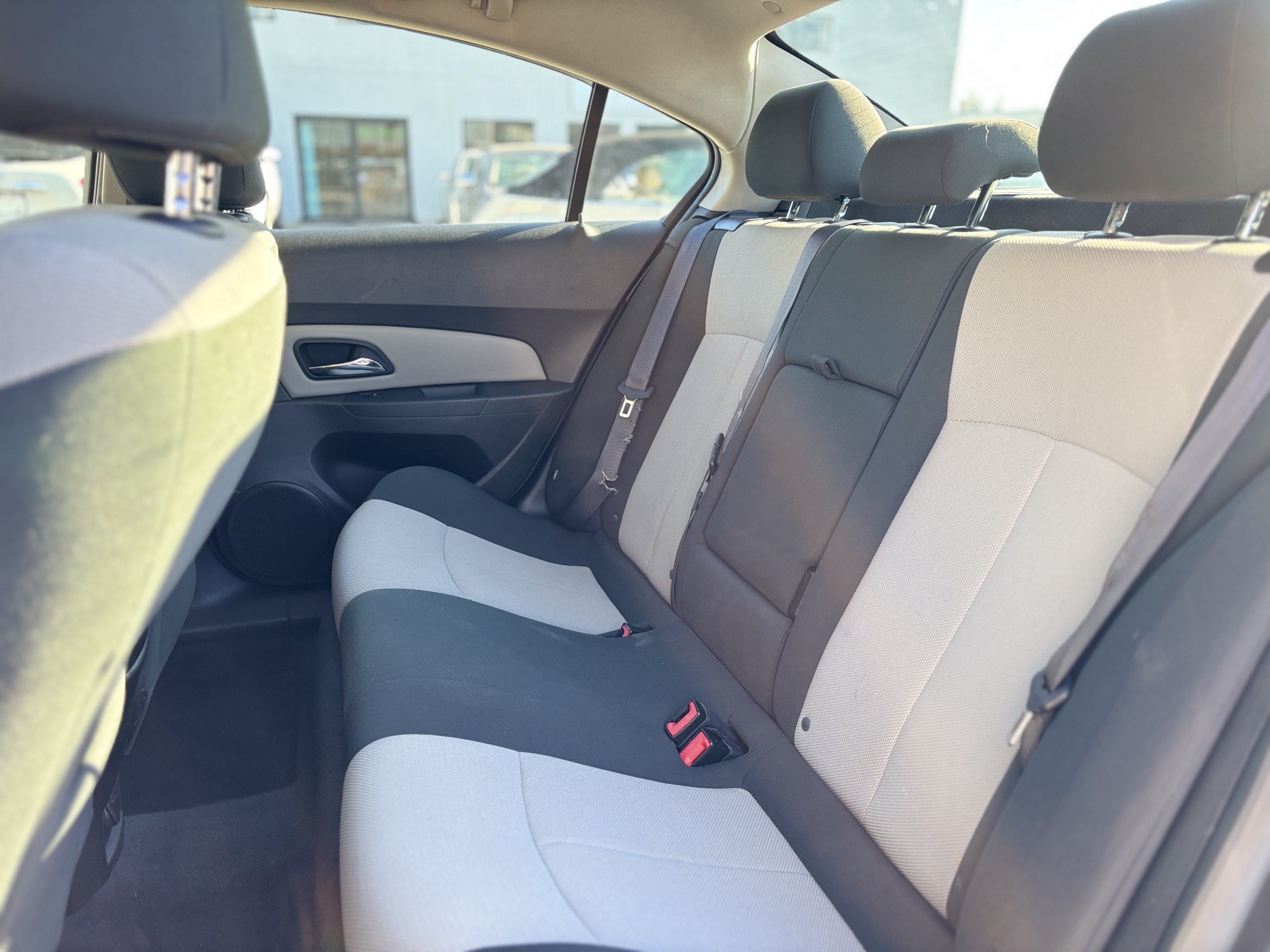 /canwestautoinc/2011-Chevrolet-Cruze-23305029350341044.jpg