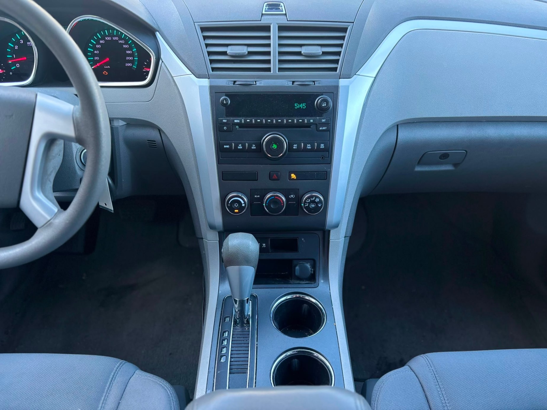 /canwestautoinc/2011-Chevrolet-Traverse-03667312610761564.jpg