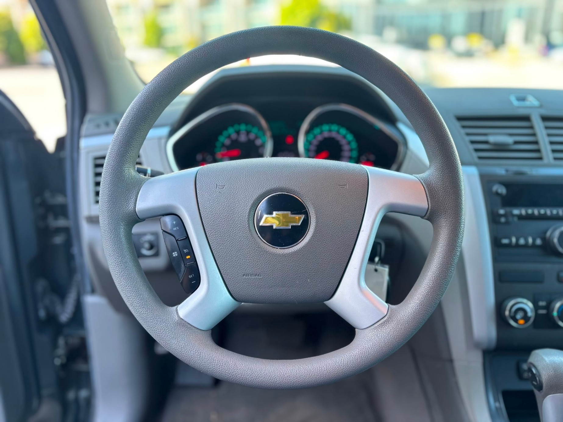 /canwestautoinc/2011-Chevrolet-Traverse-17253459301748753.jpg