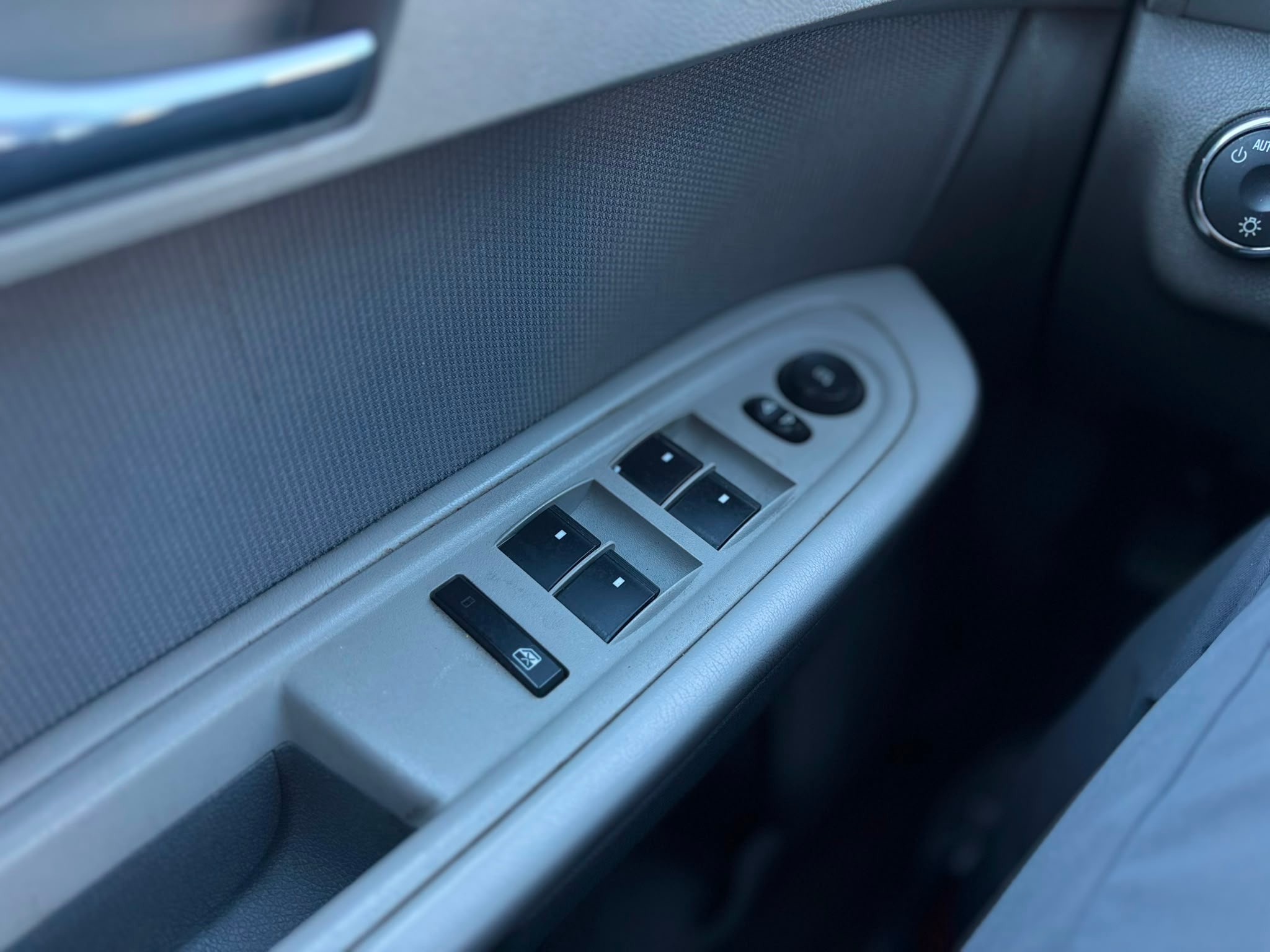 /canwestautoinc/2011-Chevrolet-Traverse-18508225678816803.jpg