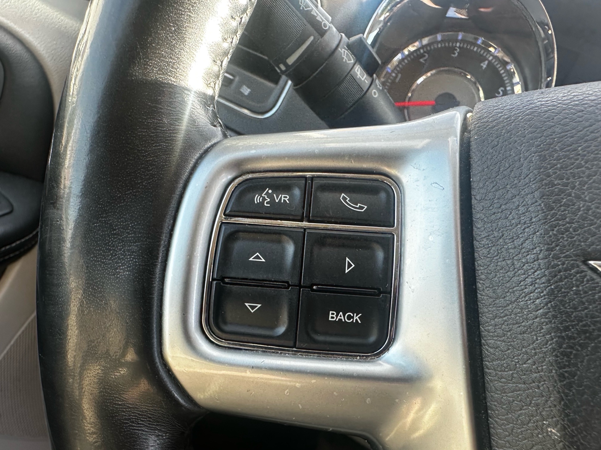 /canwestautoinc/2011-Chrysler-Town&-538186998548942.jpg