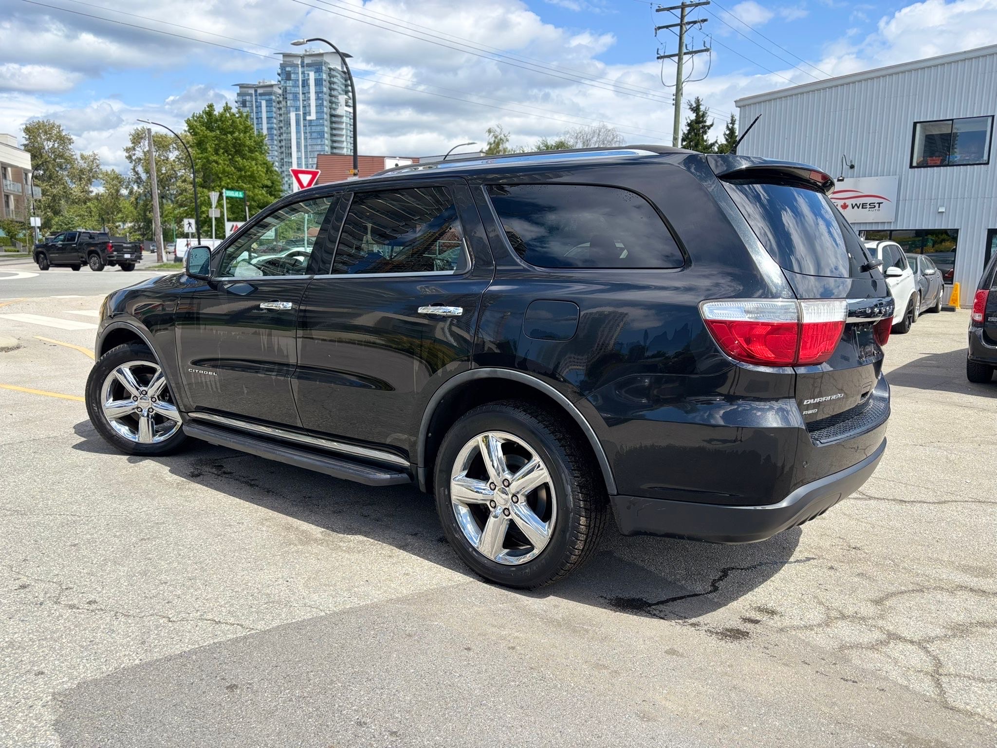 /canwestautoinc/2011-Dodge-Durango-744736087763912.jpg