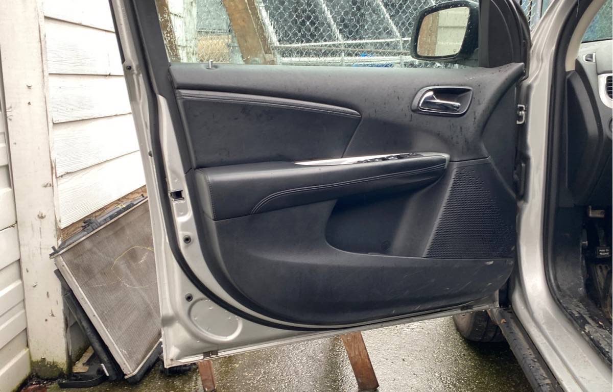 /canwestautoinc/2011-Dodge-Journey-7546254430424968.jpg