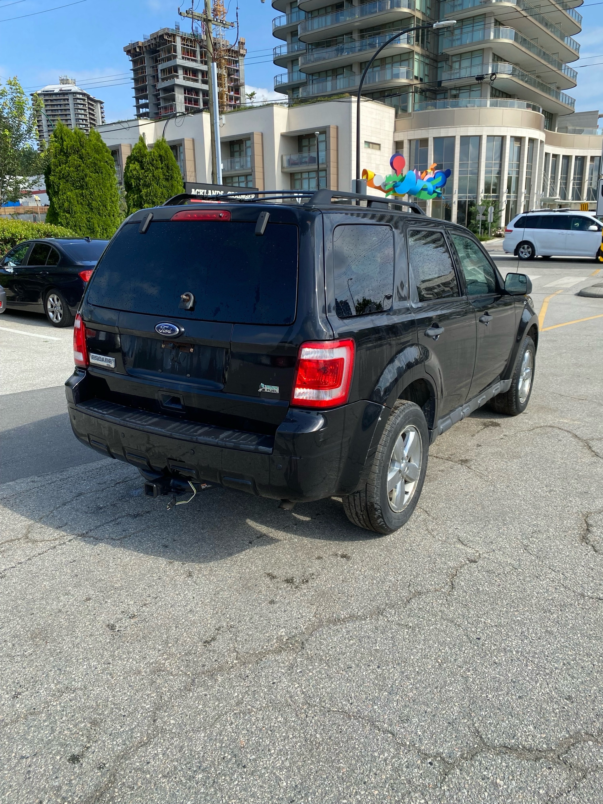 /canwestautoinc/2011-Ford-Escape-5088108864928846.jpg