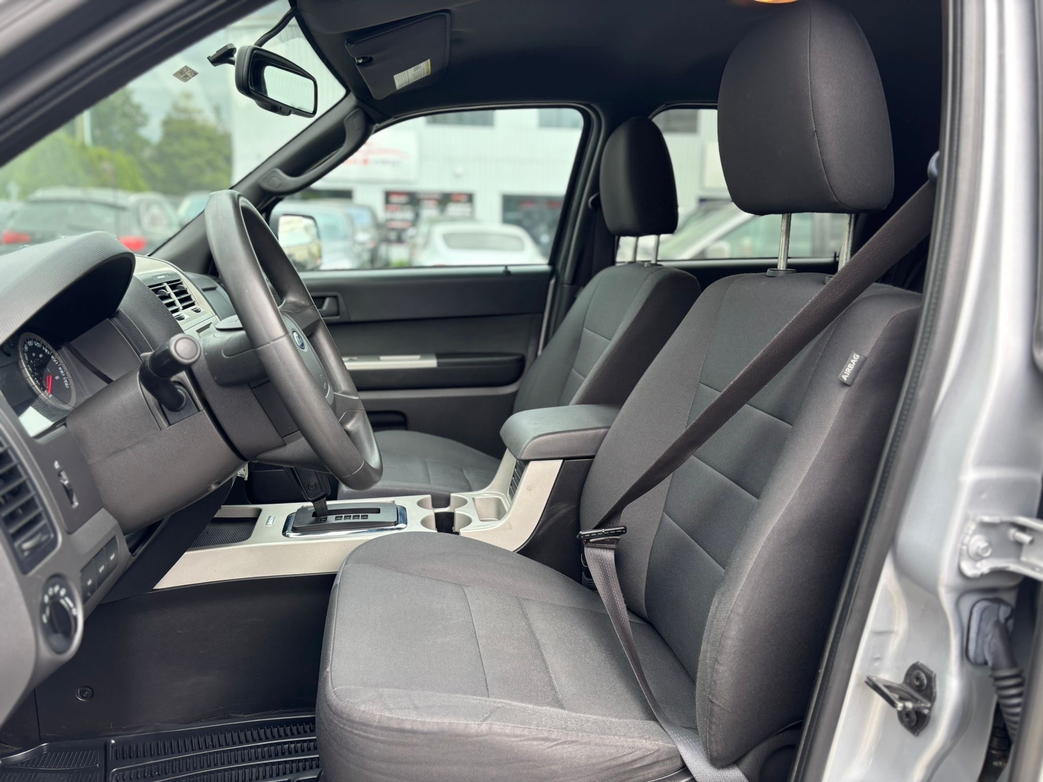 /canwestautoinc/2011-Ford-Escape-9035631257753214.jpg