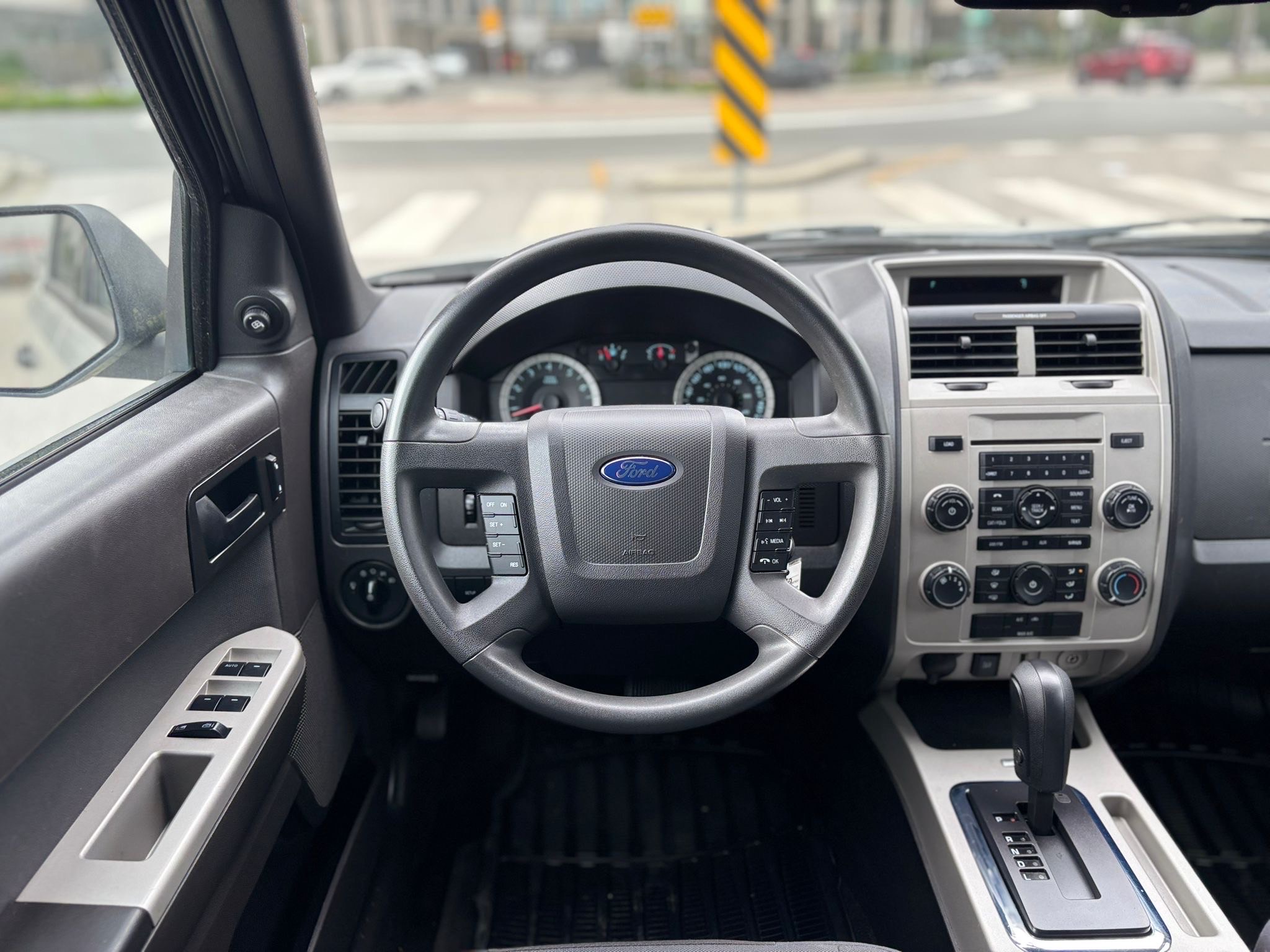 /canwestautoinc/2011-Ford-Escape-9788768569116697.jpg