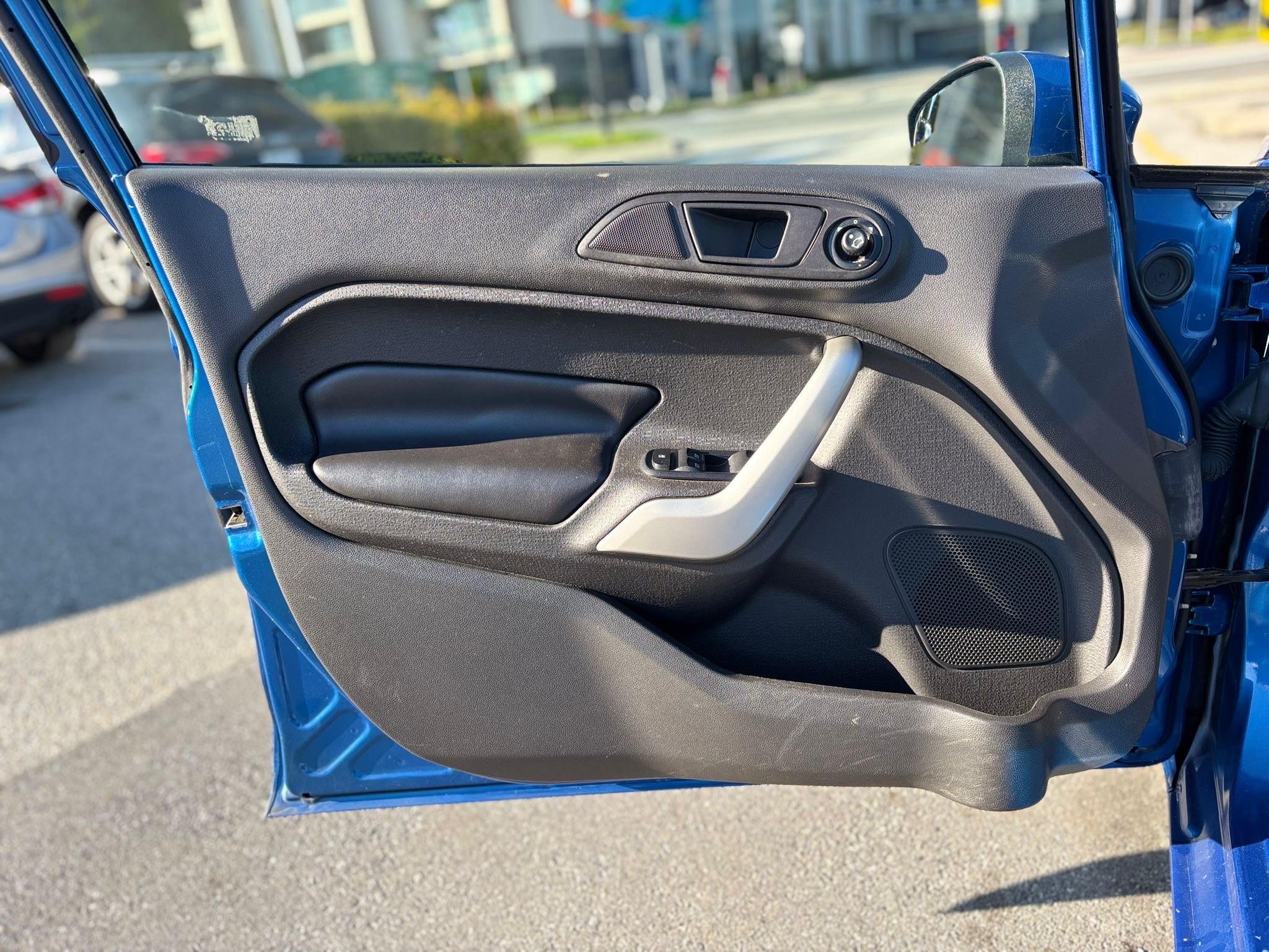 /canwestautoinc/2011-Ford-Fiesta-44978971842235205.jpg