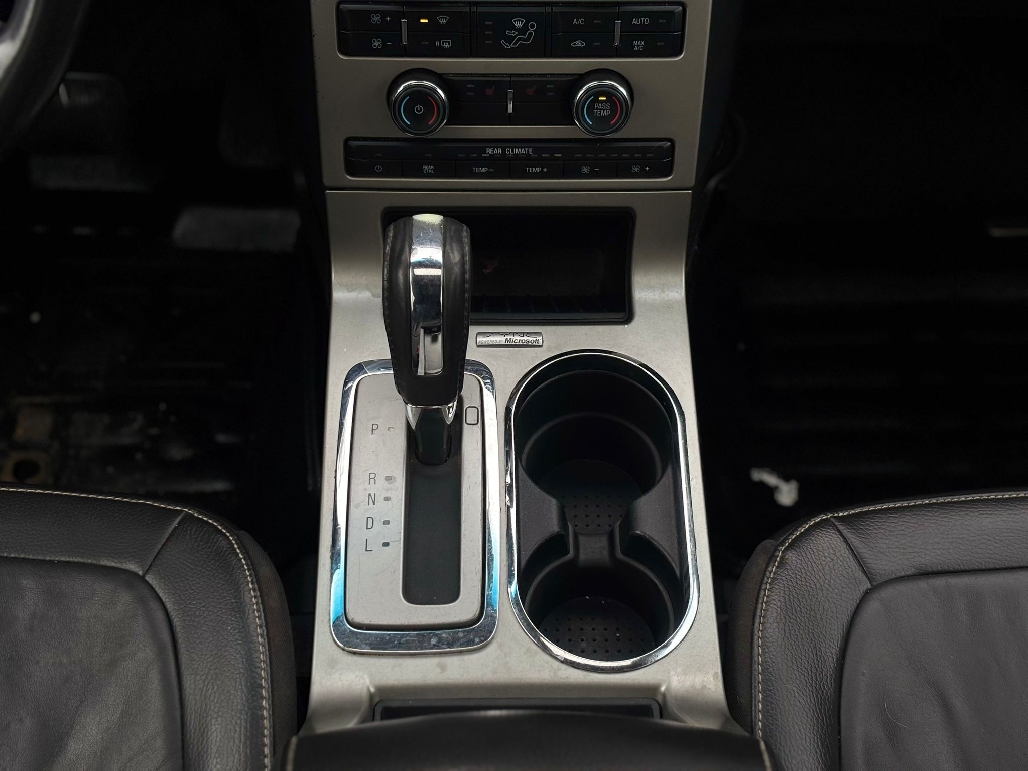 /canwestautoinc/2011-Ford-Flex-24161667338470805.jpg