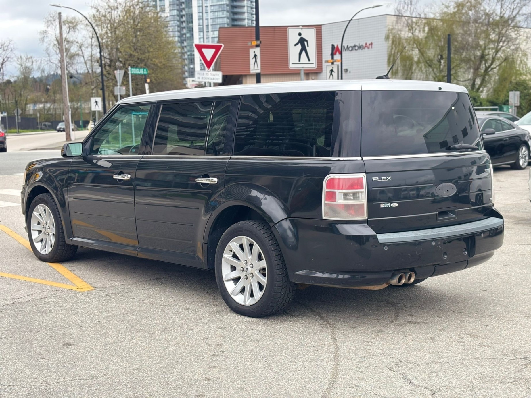 /canwestautoinc/2011-Ford-Flex-5960290978361671.jpg