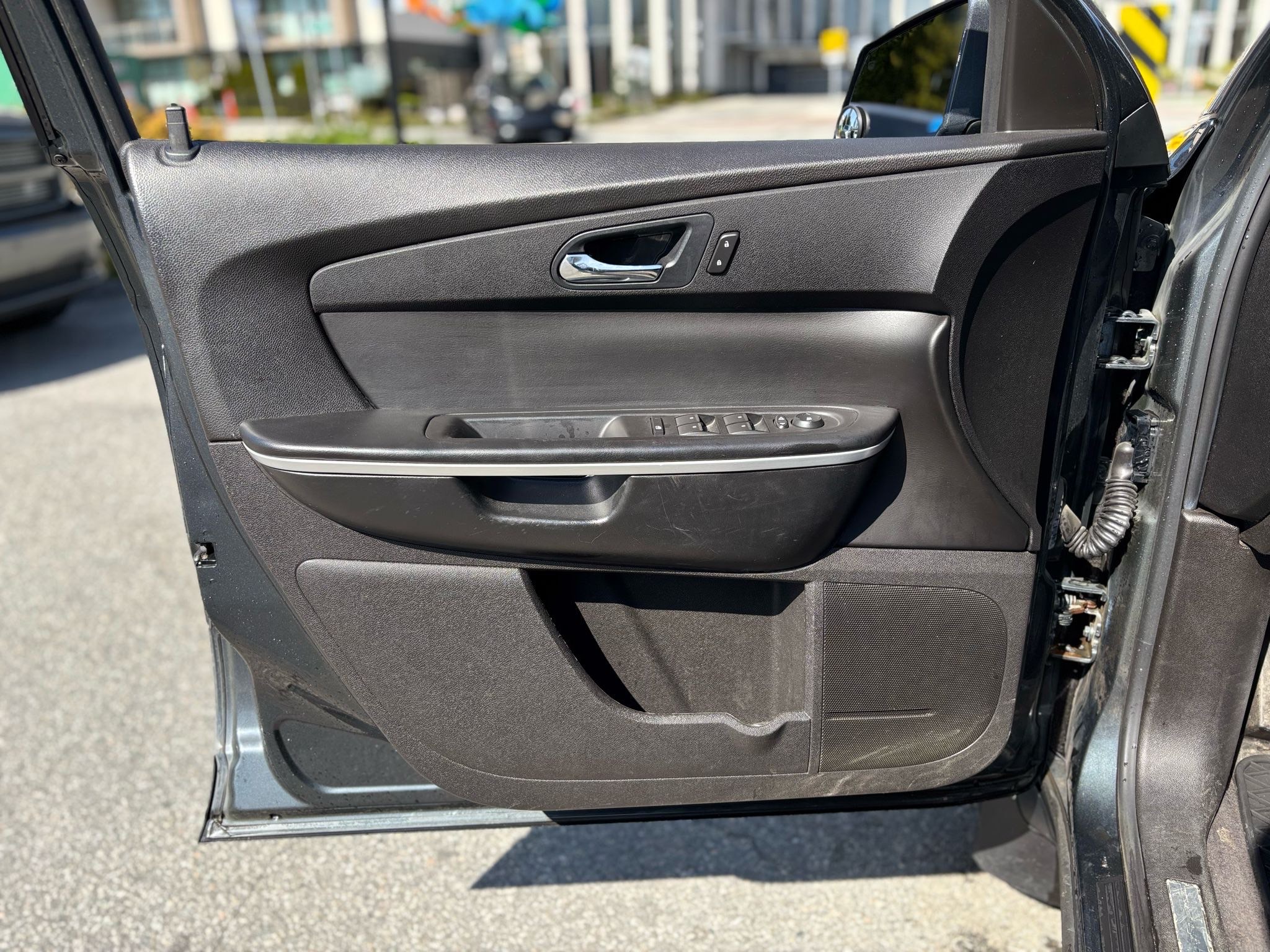 /canwestautoinc/2011-GMC-Acadia-36536491676175276.jpg