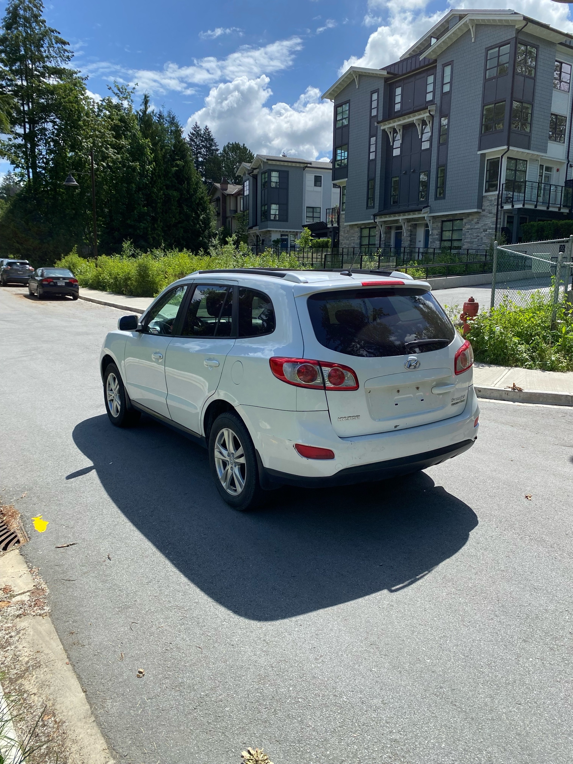 /canwestautoinc/2011-Hyundai-SantaFe-2626578634080132.jpg