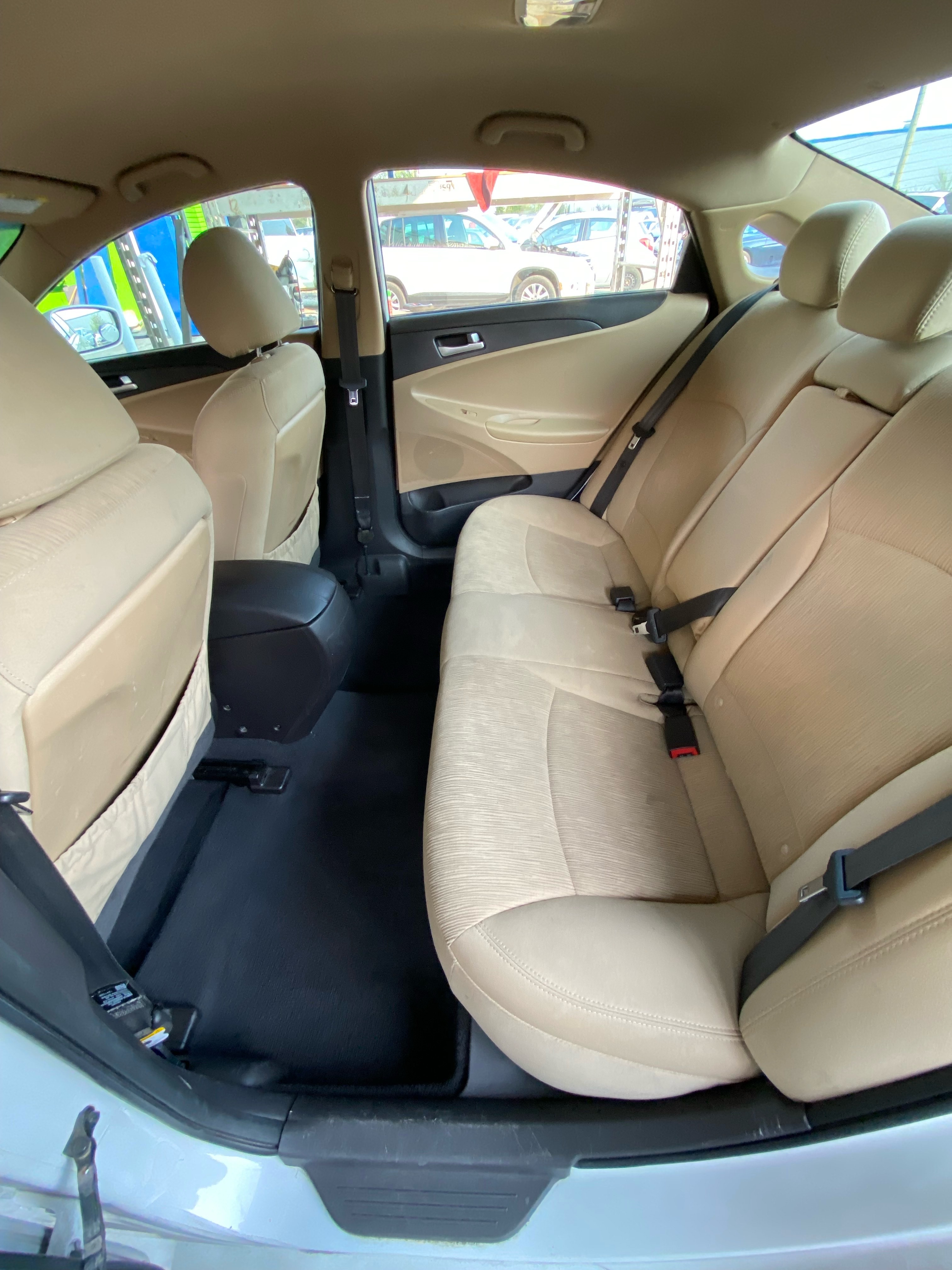 /canwestautoinc/2011-Hyundai-Sonata-04292964879098715.jpg