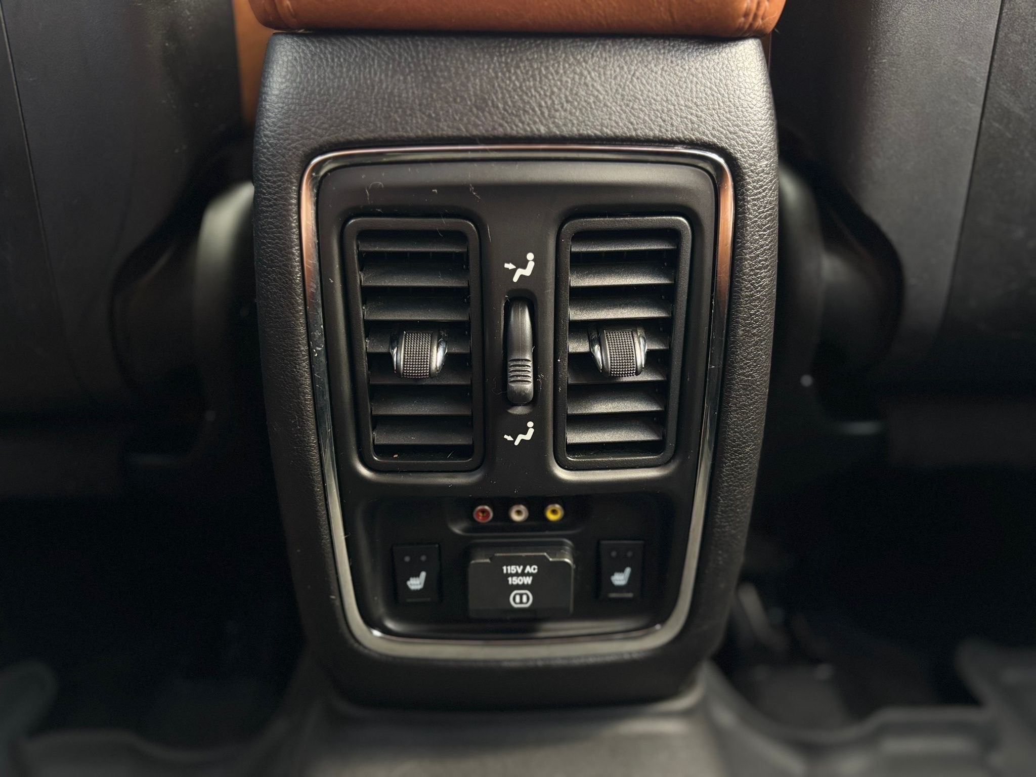/canwestautoinc/2011-Jeep-GrandCherokee-2796741882669196.jpg