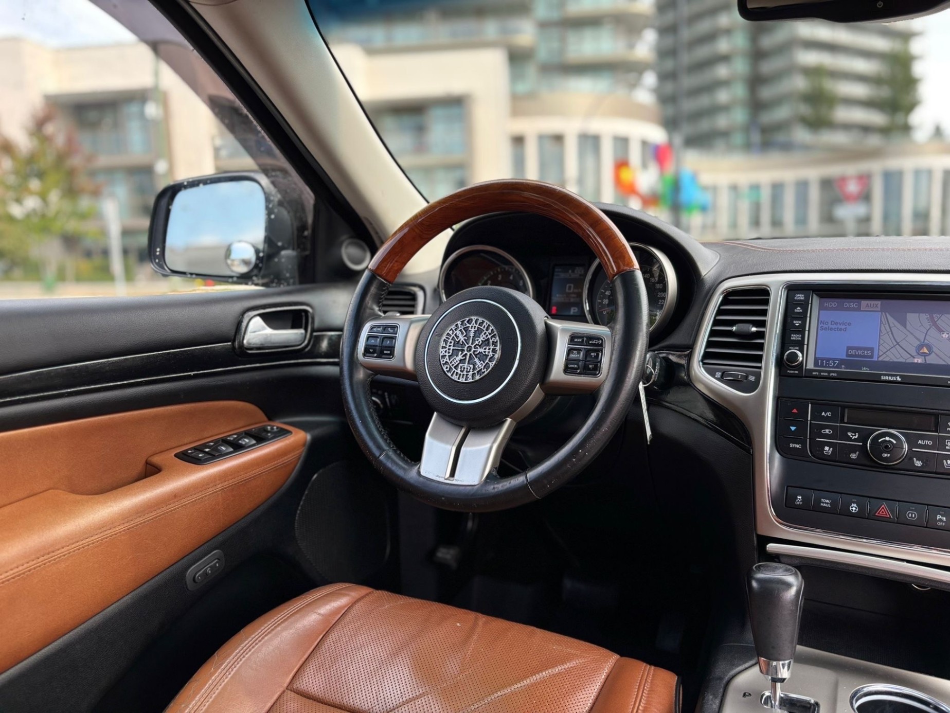 /canwestautoinc/2011-Jeep-GrandCherokee-6200039157172981.jpg