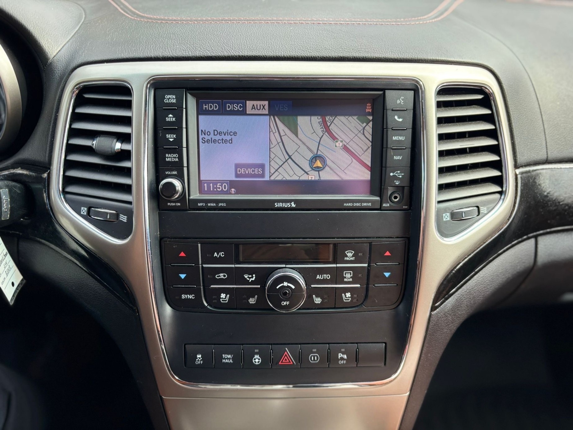 /canwestautoinc/2011-Jeep-GrandCherokee-6842883105496718.jpg