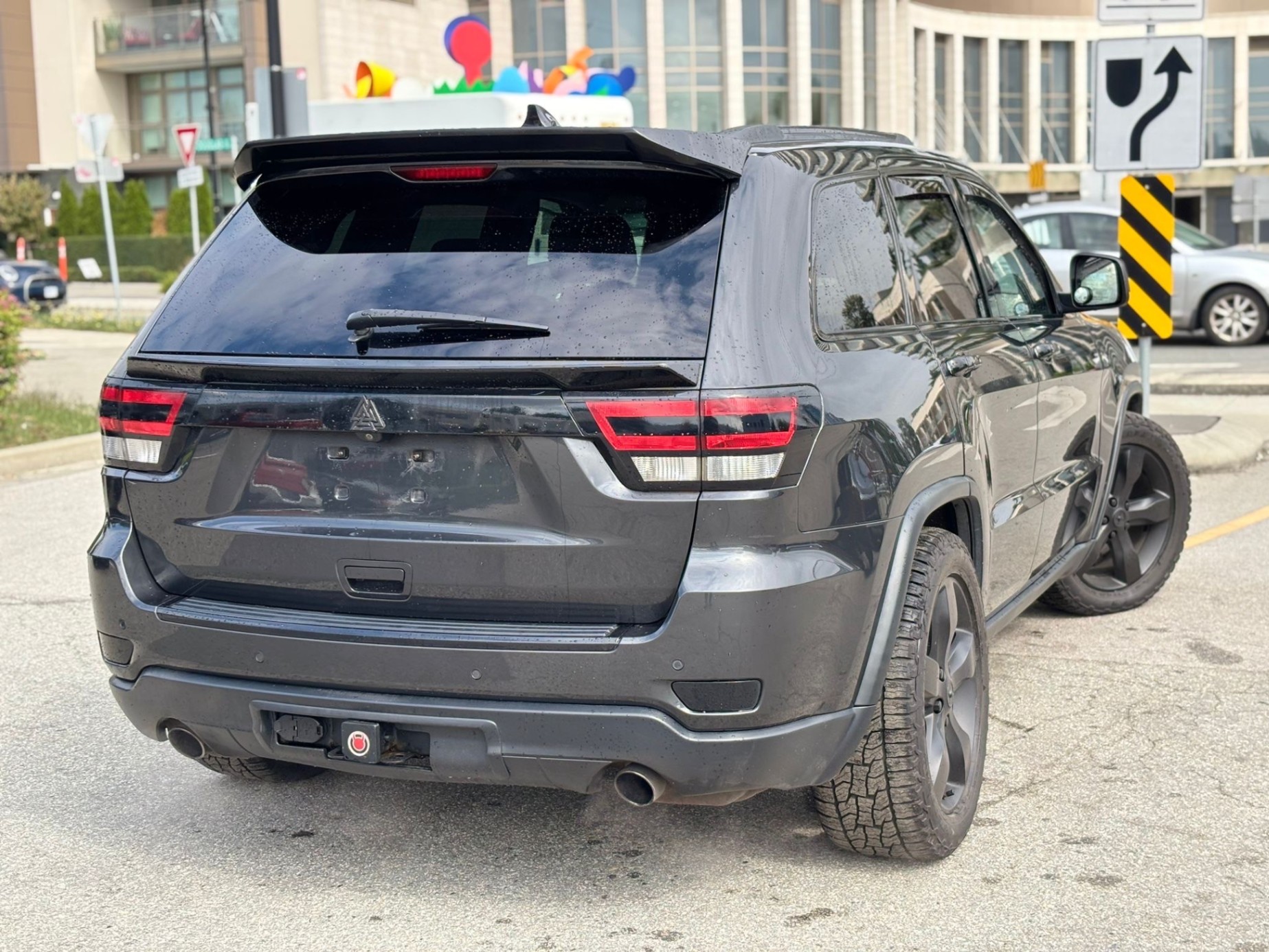 /canwestautoinc/2011-Jeep-GrandCherokee-7916131640060511.jpg