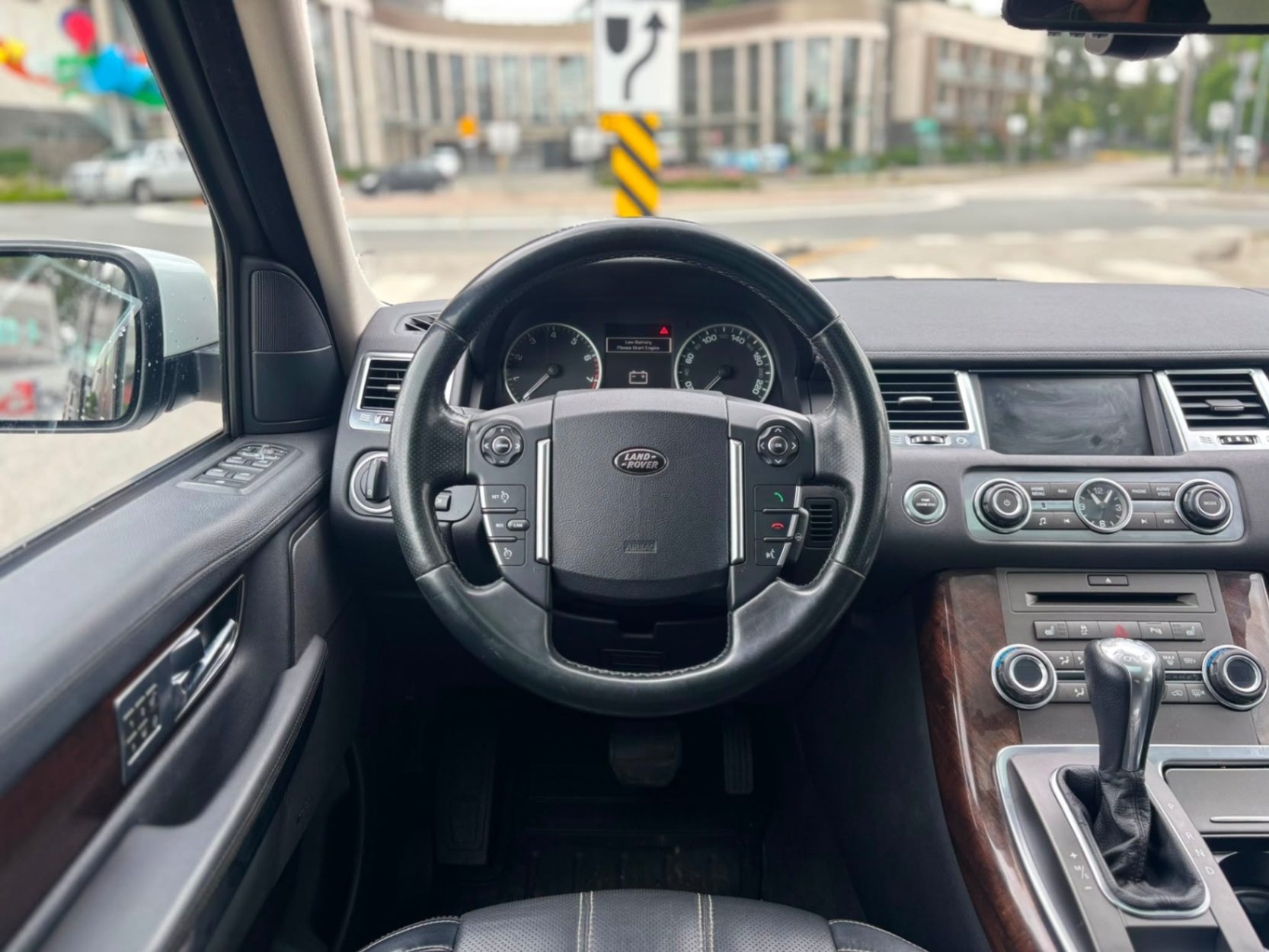 /canwestautoinc/2011-LandRover-RangeRover-49496075393049477.jpg