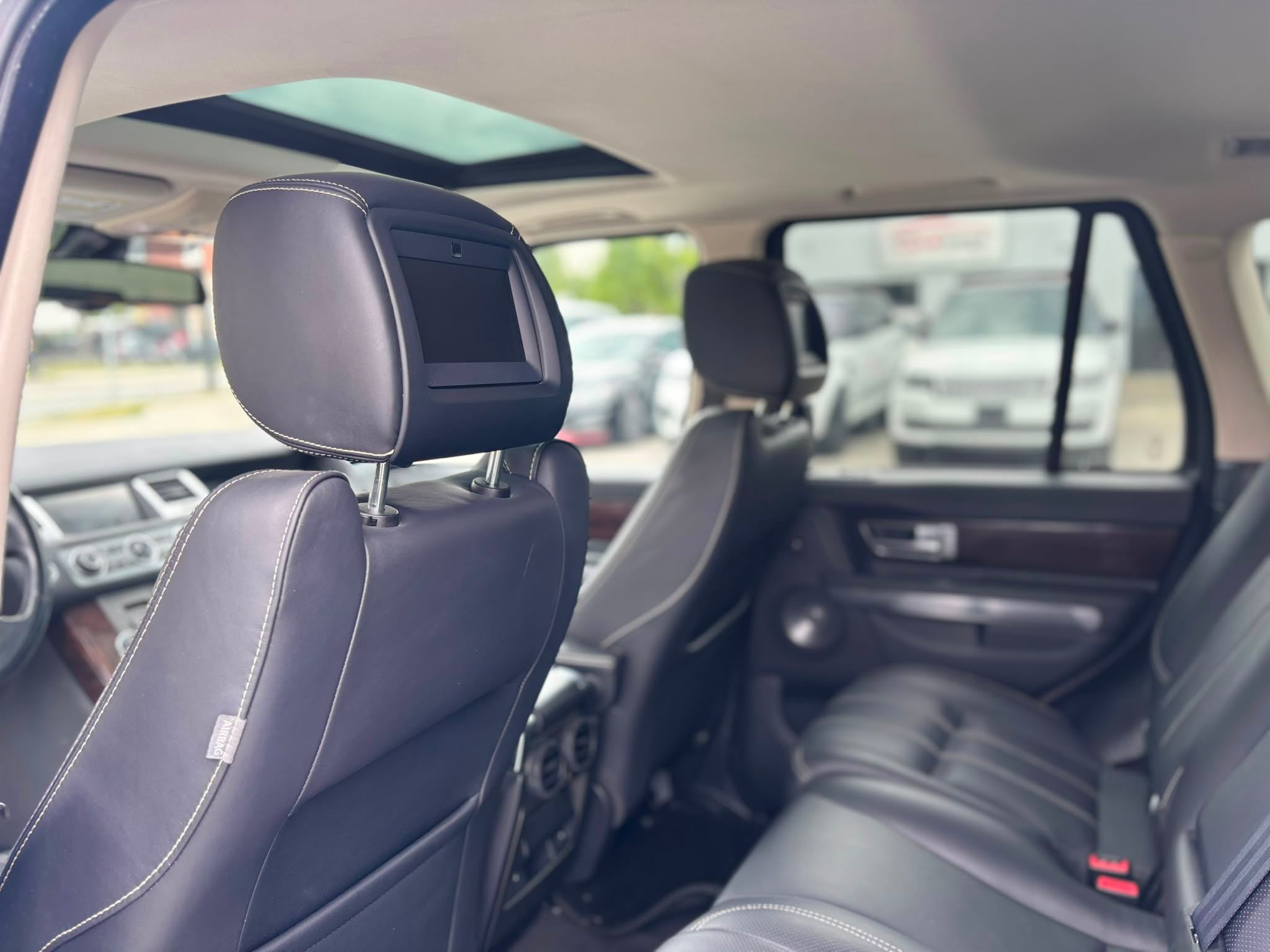 /canwestautoinc/2011-LandRover-RangeRover-6172450019969931.jpg