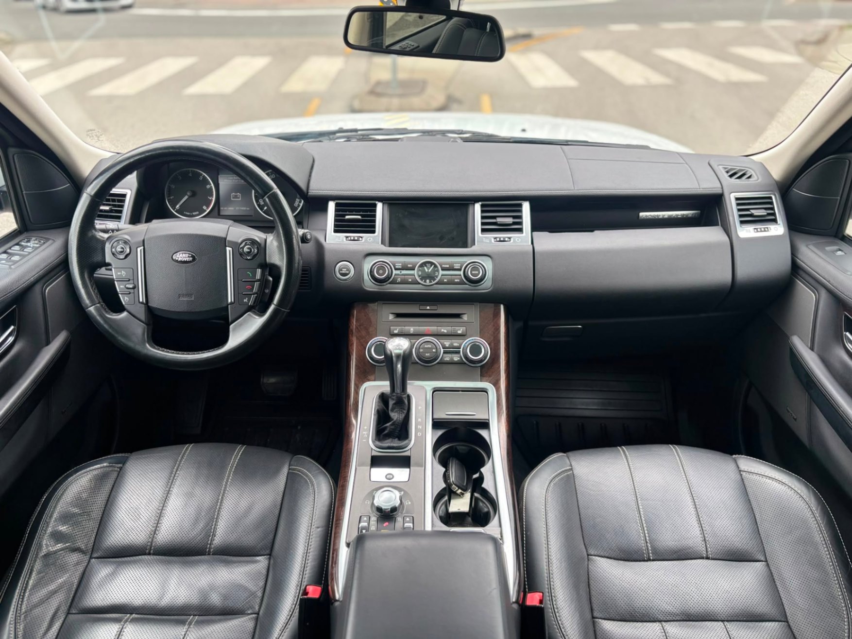 /canwestautoinc/2011-LandRover-RangeRover-6648313089155253.jpg
