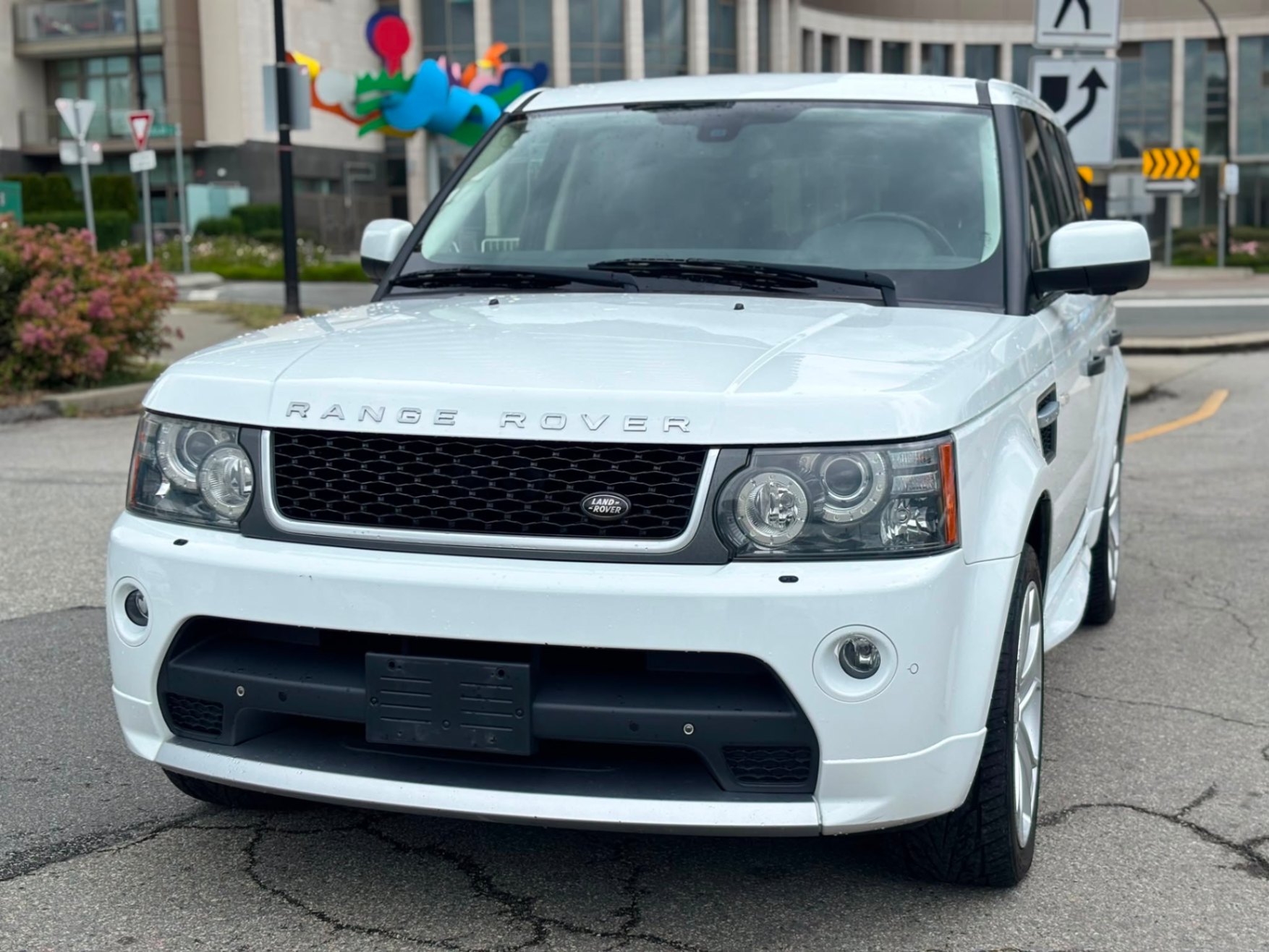 /canwestautoinc/2011-LandRover-RangeRover-6698016186271027.jpg