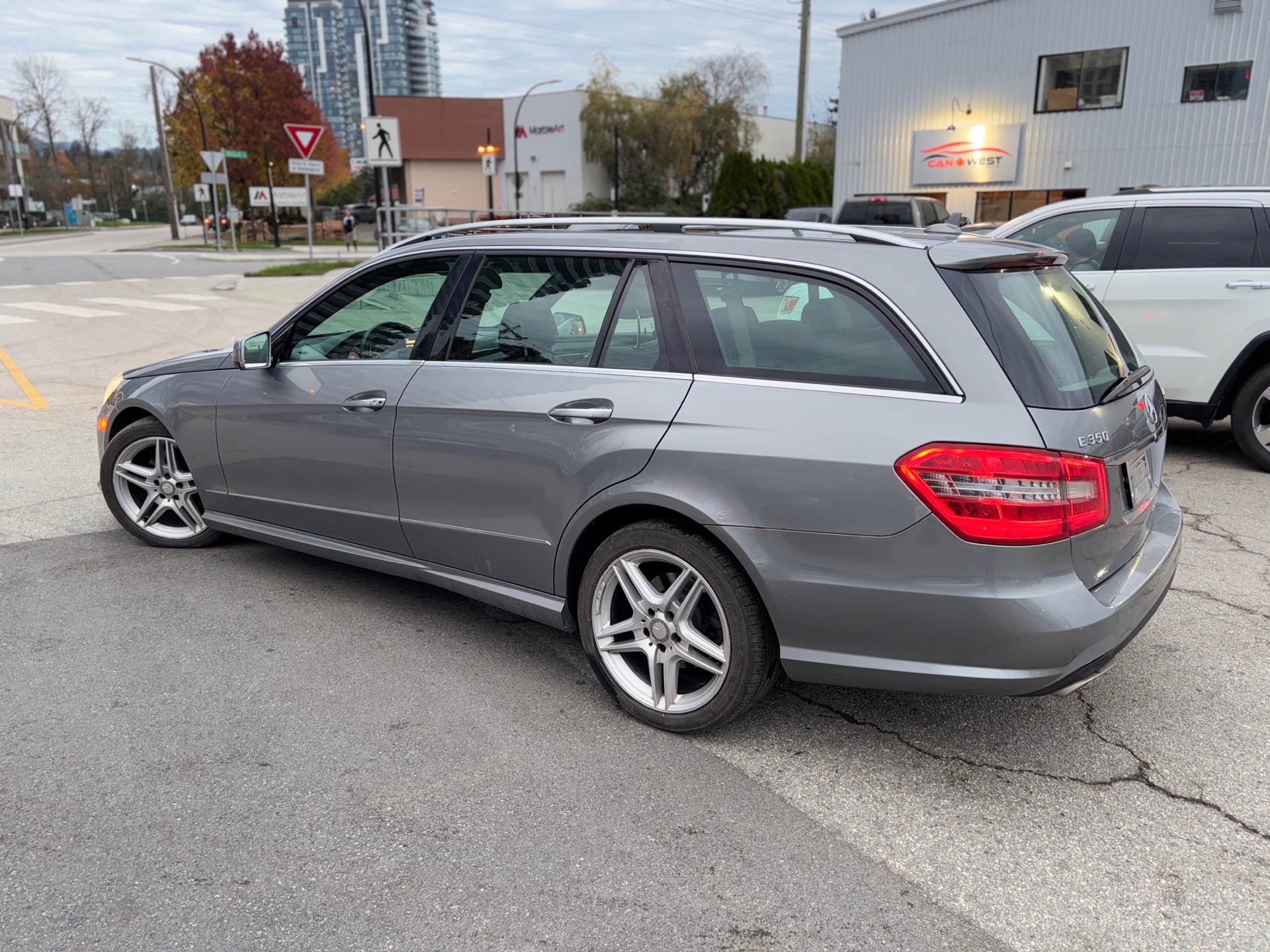 /canwestautoinc/2011-Mercedes-Benz-E-Class-11921686795142472.jpg