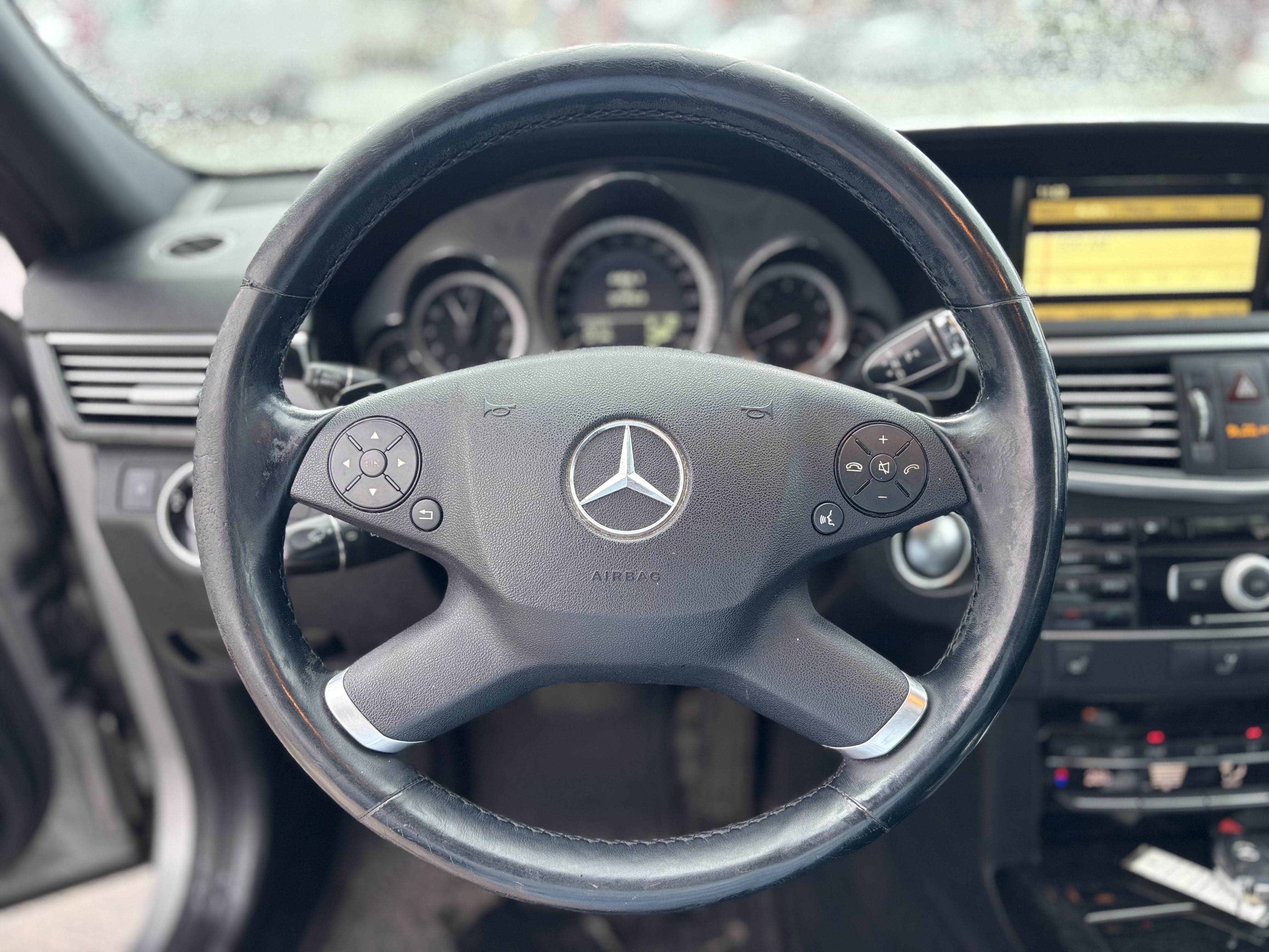 /canwestautoinc/2011-Mercedes-Benz-E-Class-19335237506655134.jpg