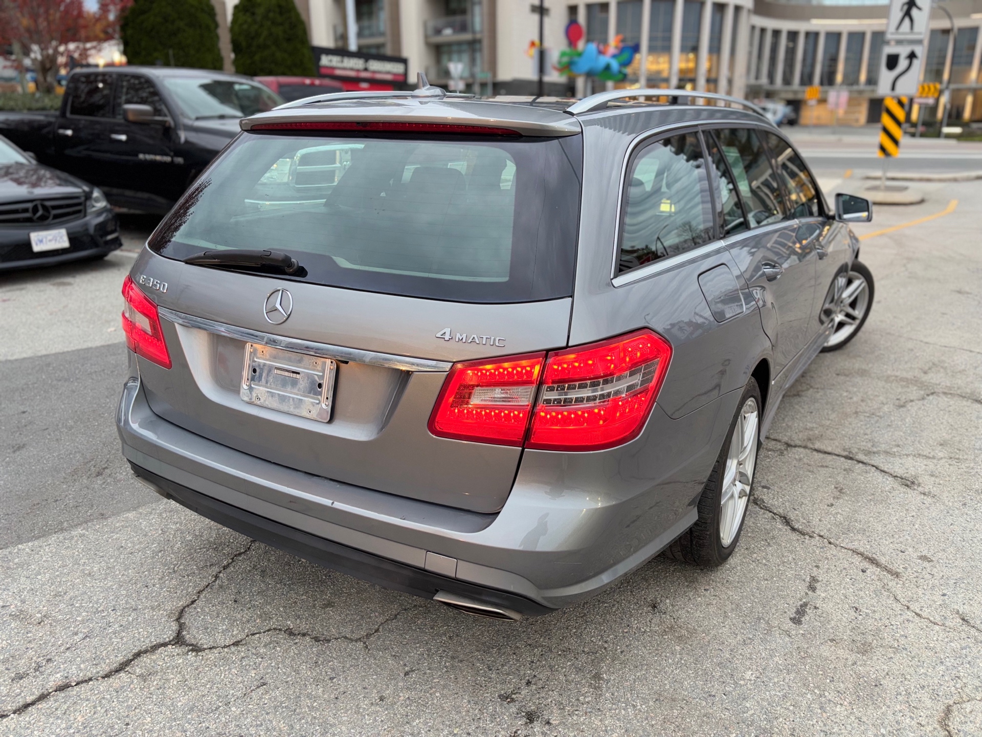/canwestautoinc/2011-Mercedes-Benz-E-Class-234148431126737.jpg