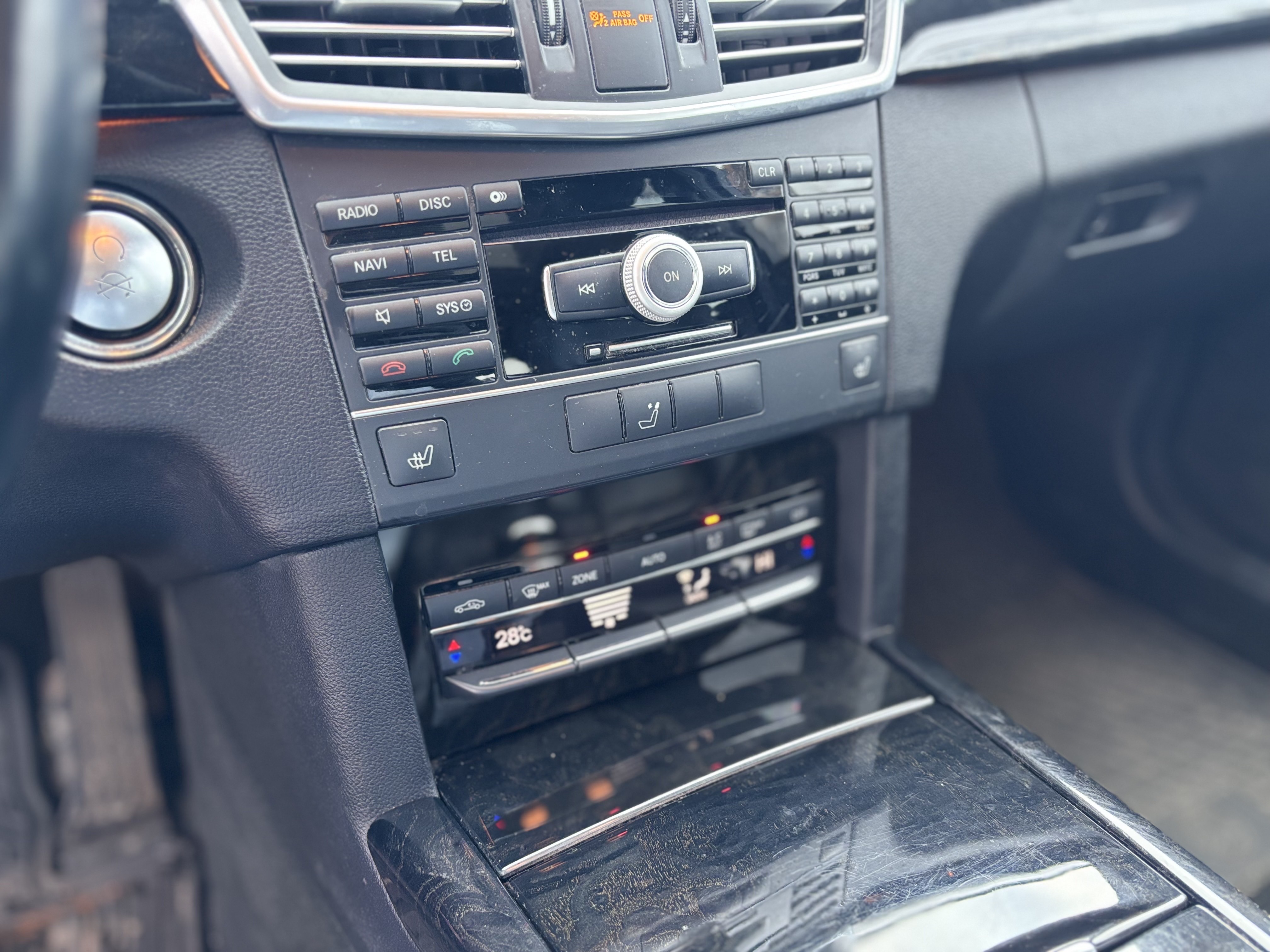 /canwestautoinc/2011-Mercedes-Benz-E-Class-32753353420394116.jpg