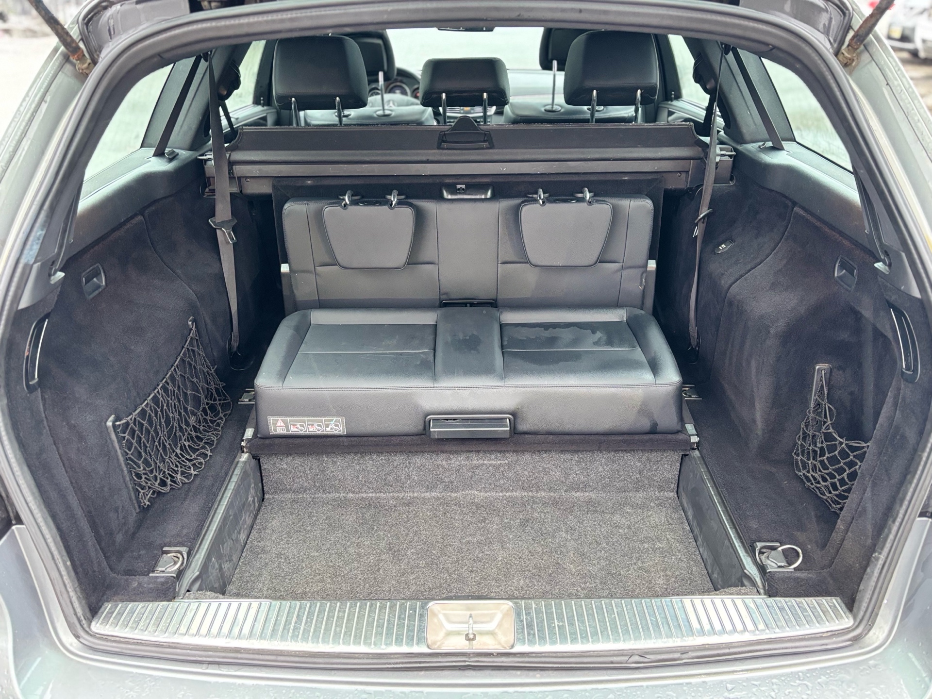 /canwestautoinc/2011-Mercedes-Benz-E-Class-3335986960770212.jpg