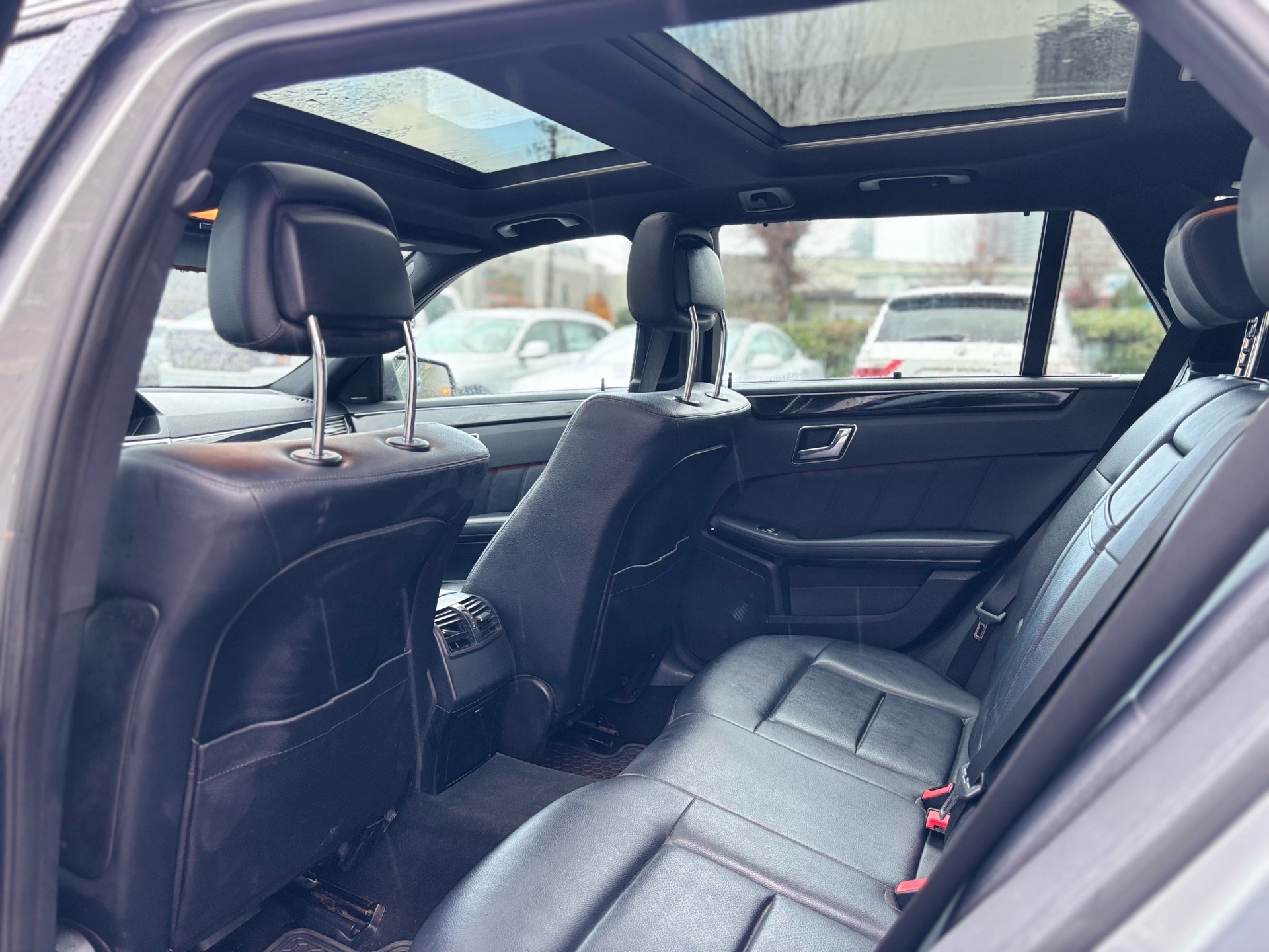 /canwestautoinc/2011-Mercedes-Benz-E-Class-3540137087213582.jpg