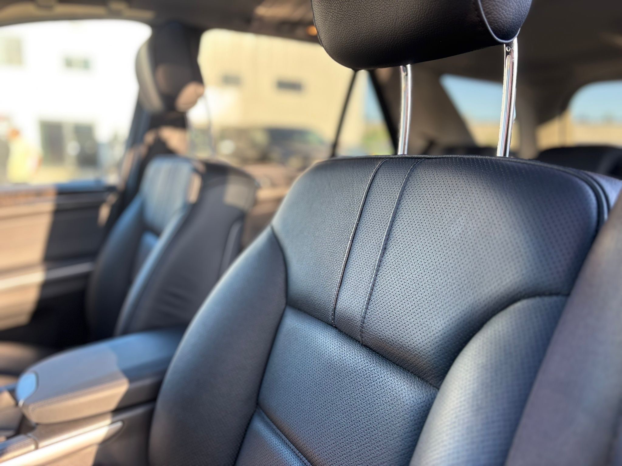 /canwestautoinc/2011-Mercedes-Benz-M-Class-005581920336599211.jpg