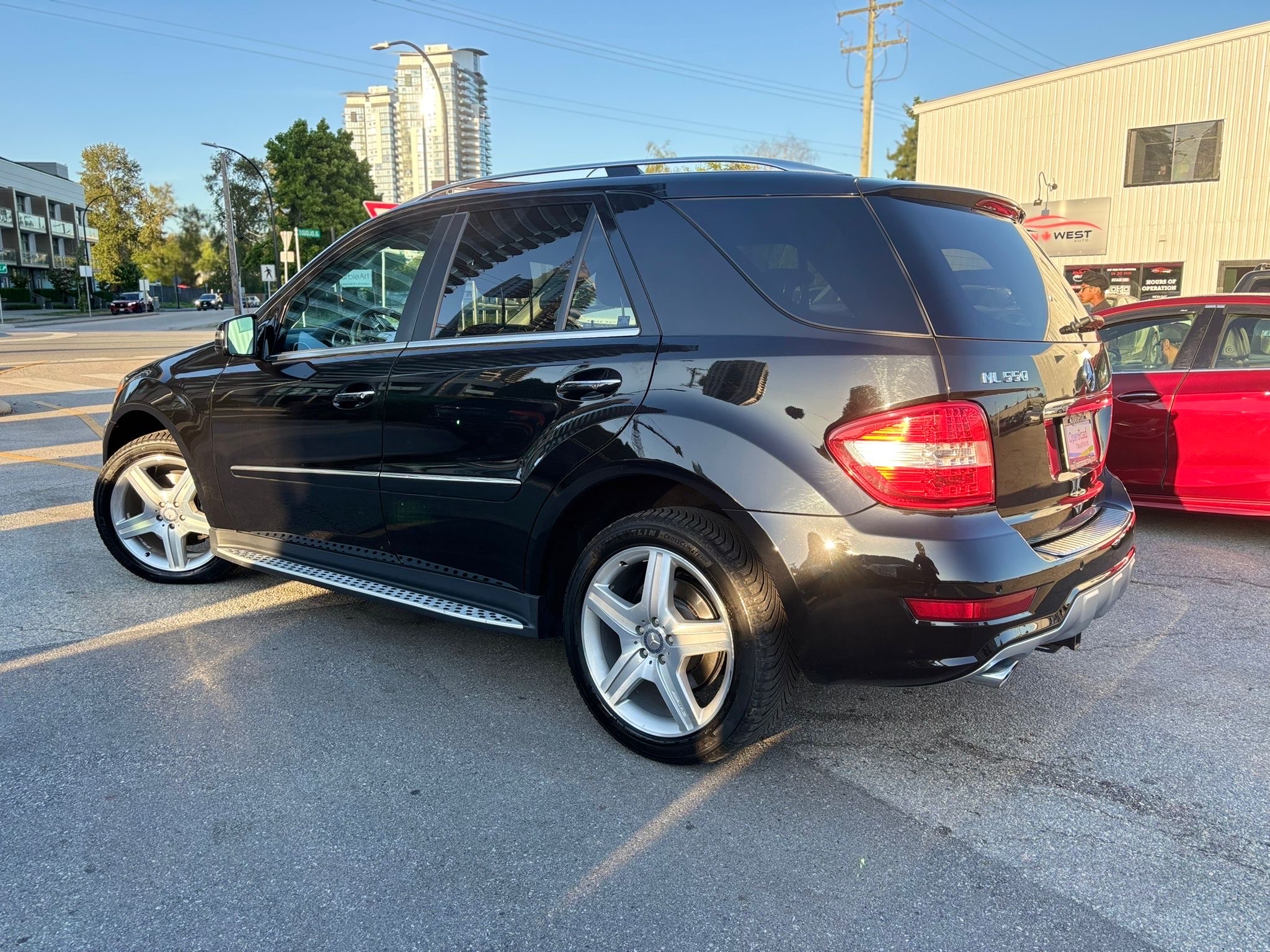 /canwestautoinc/2011-Mercedes-Benz-M-Class-008552888548326587.jpg