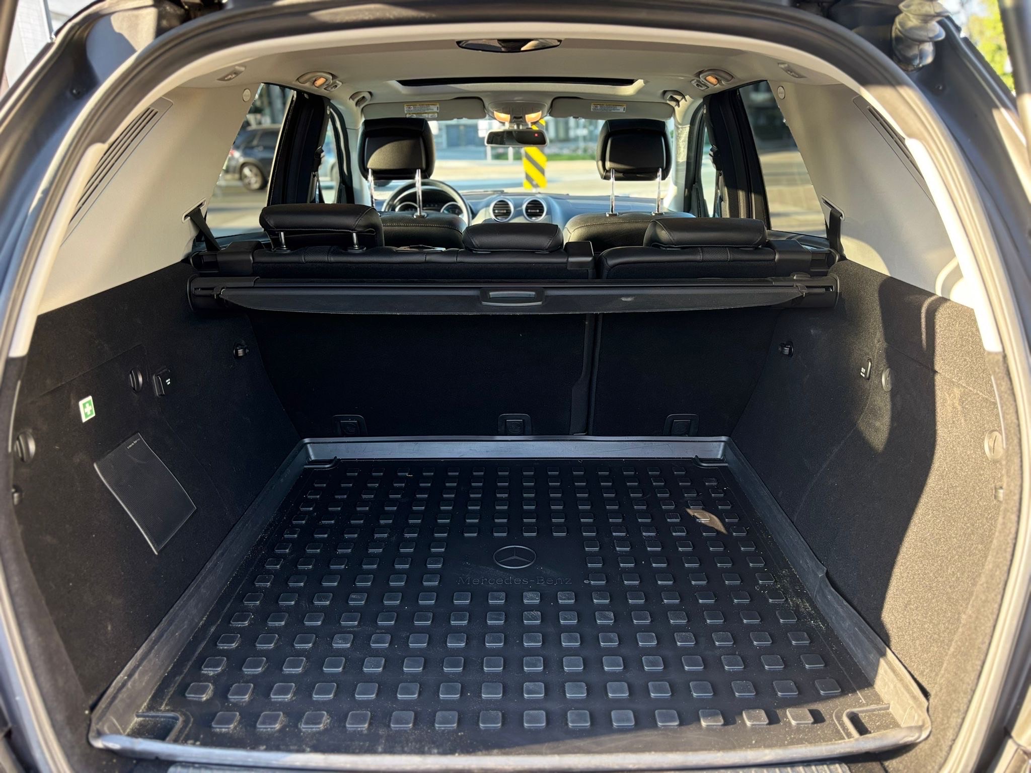 /canwestautoinc/2011-Mercedes-Benz-M-Class-18721502254186428.jpg